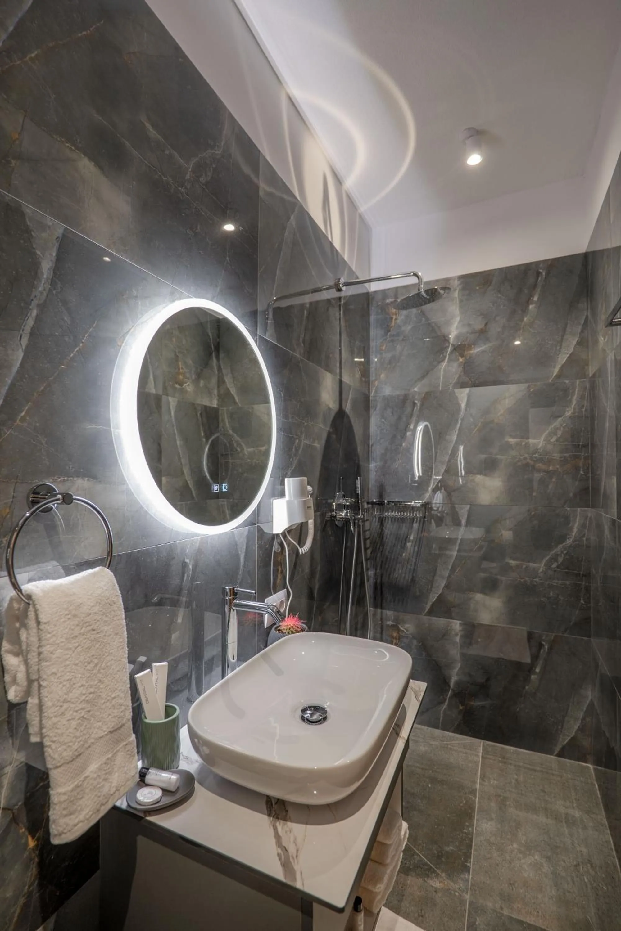 Bathroom in Villa Green Garden