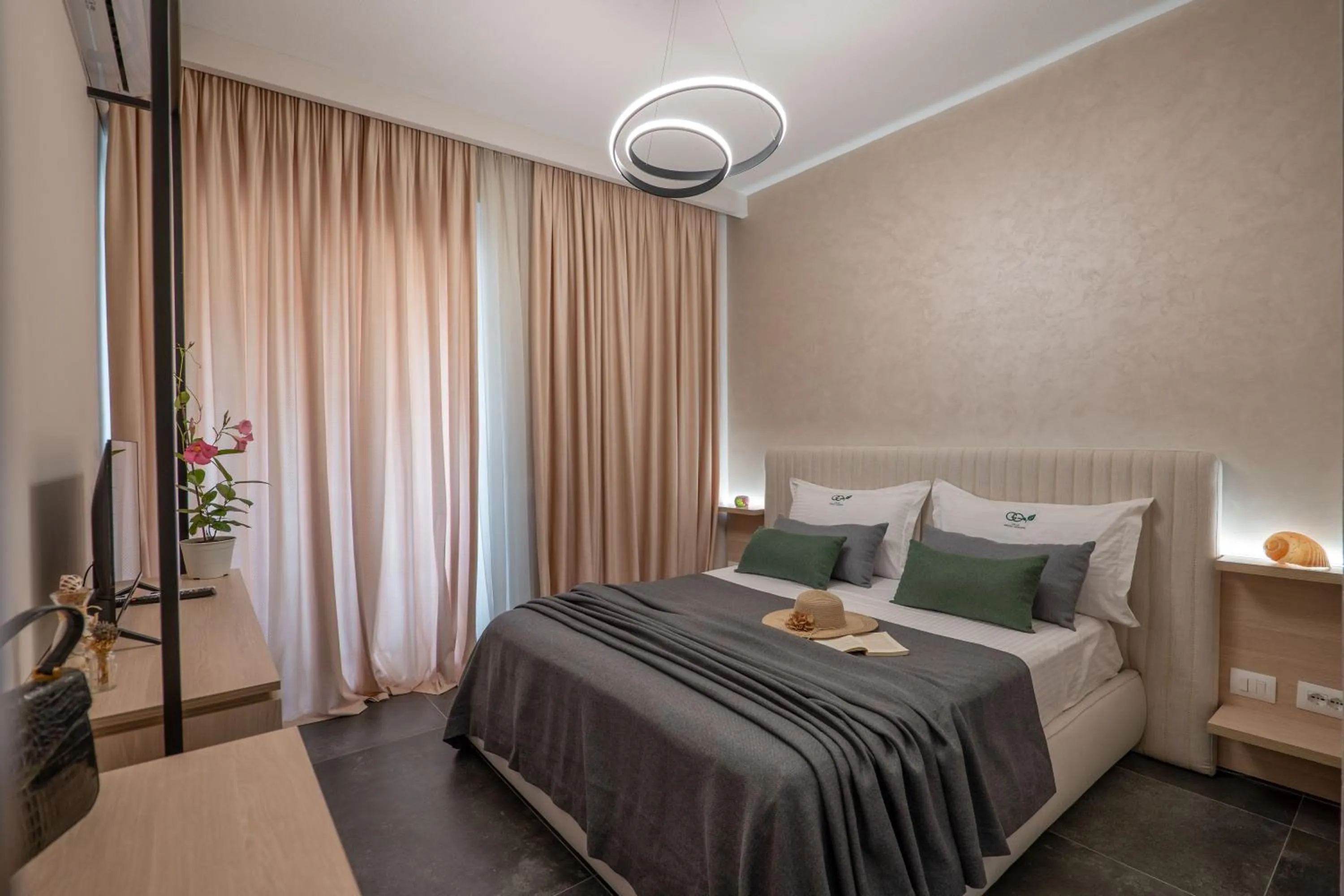 Photo of the whole room, Bed in Villa Green Garden