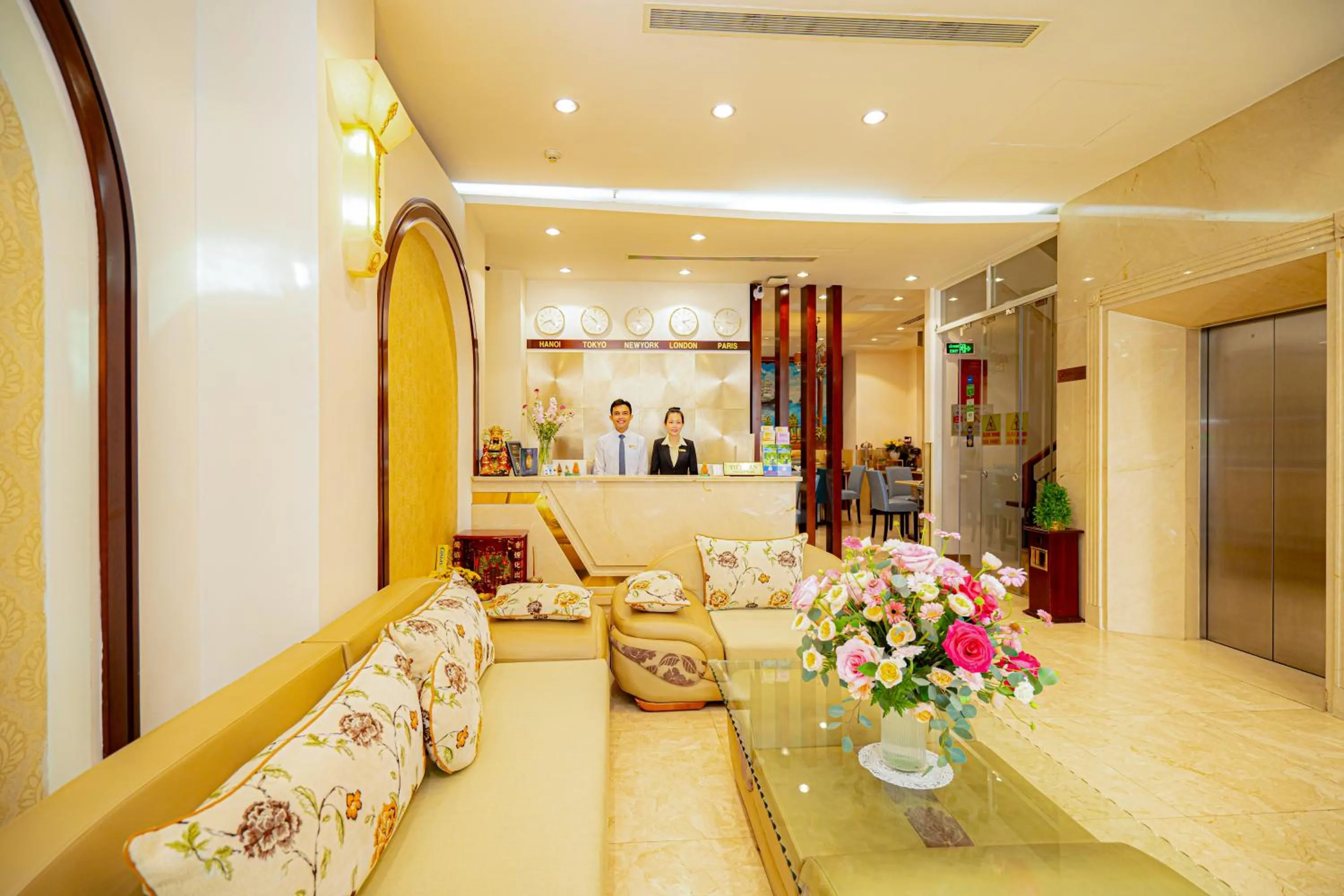 Lobby or reception in Cap Town Hotel