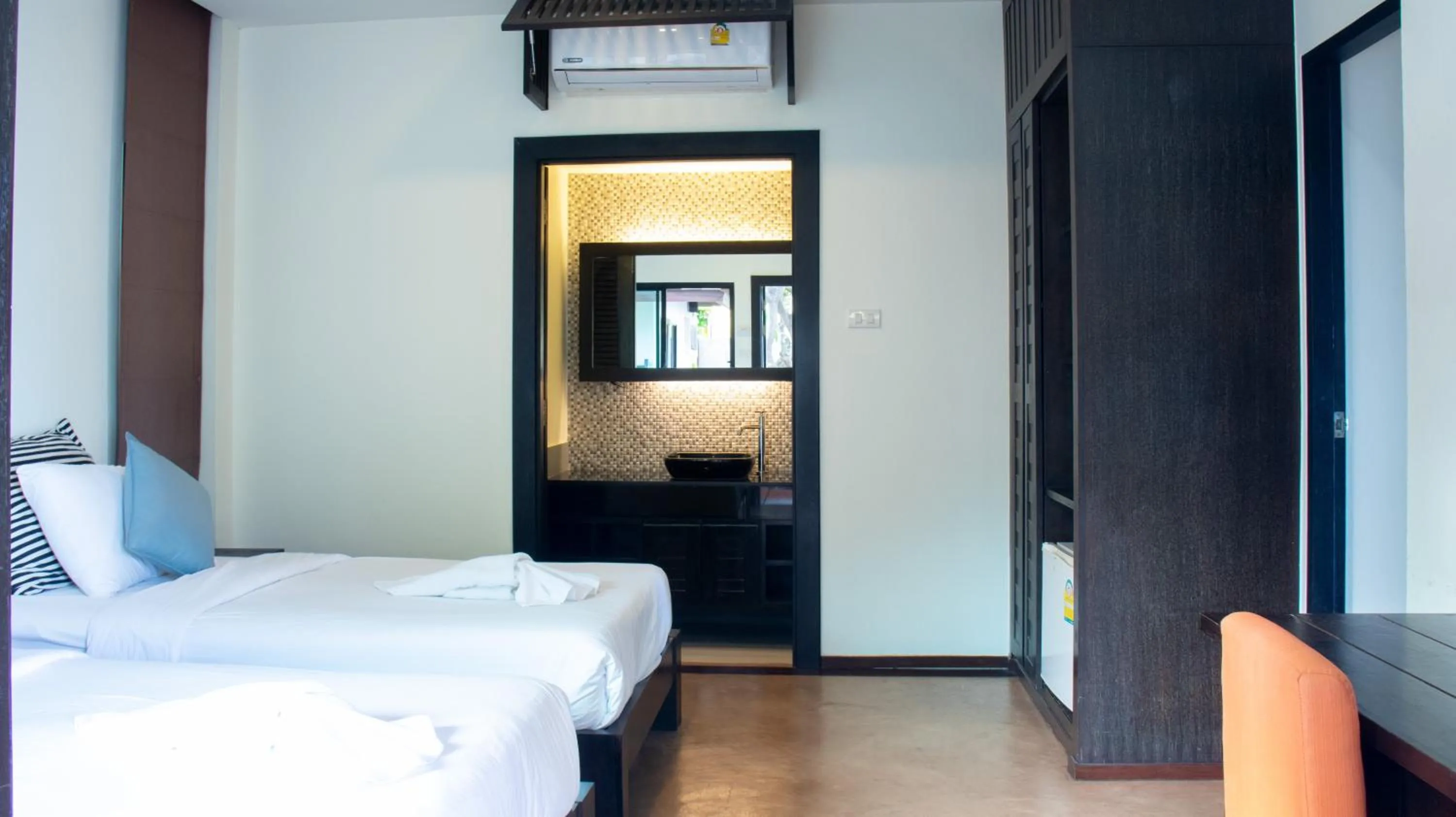 Bedroom, Bed in Chidlom Resort