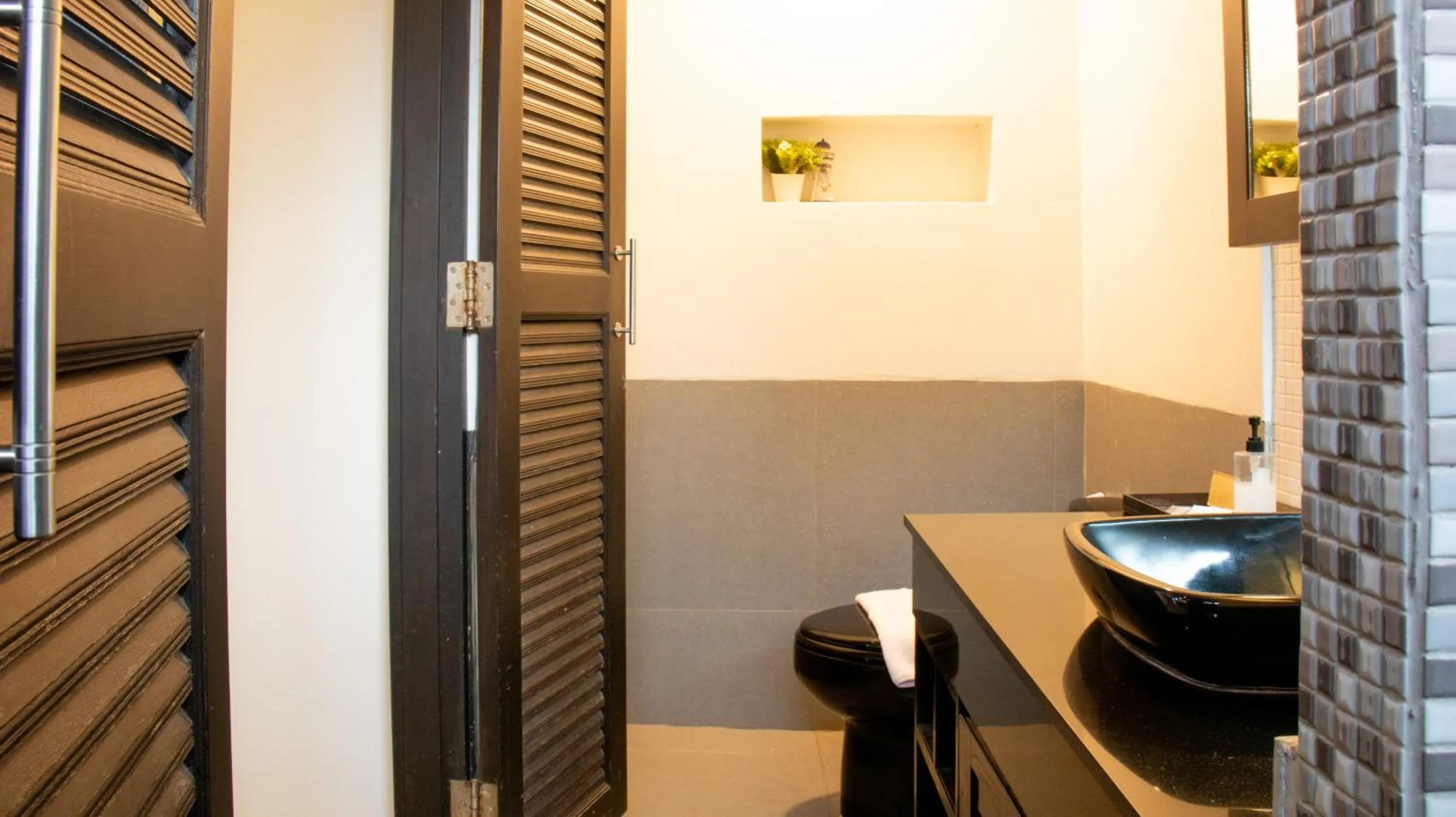 Bathroom in Chidlom Resort