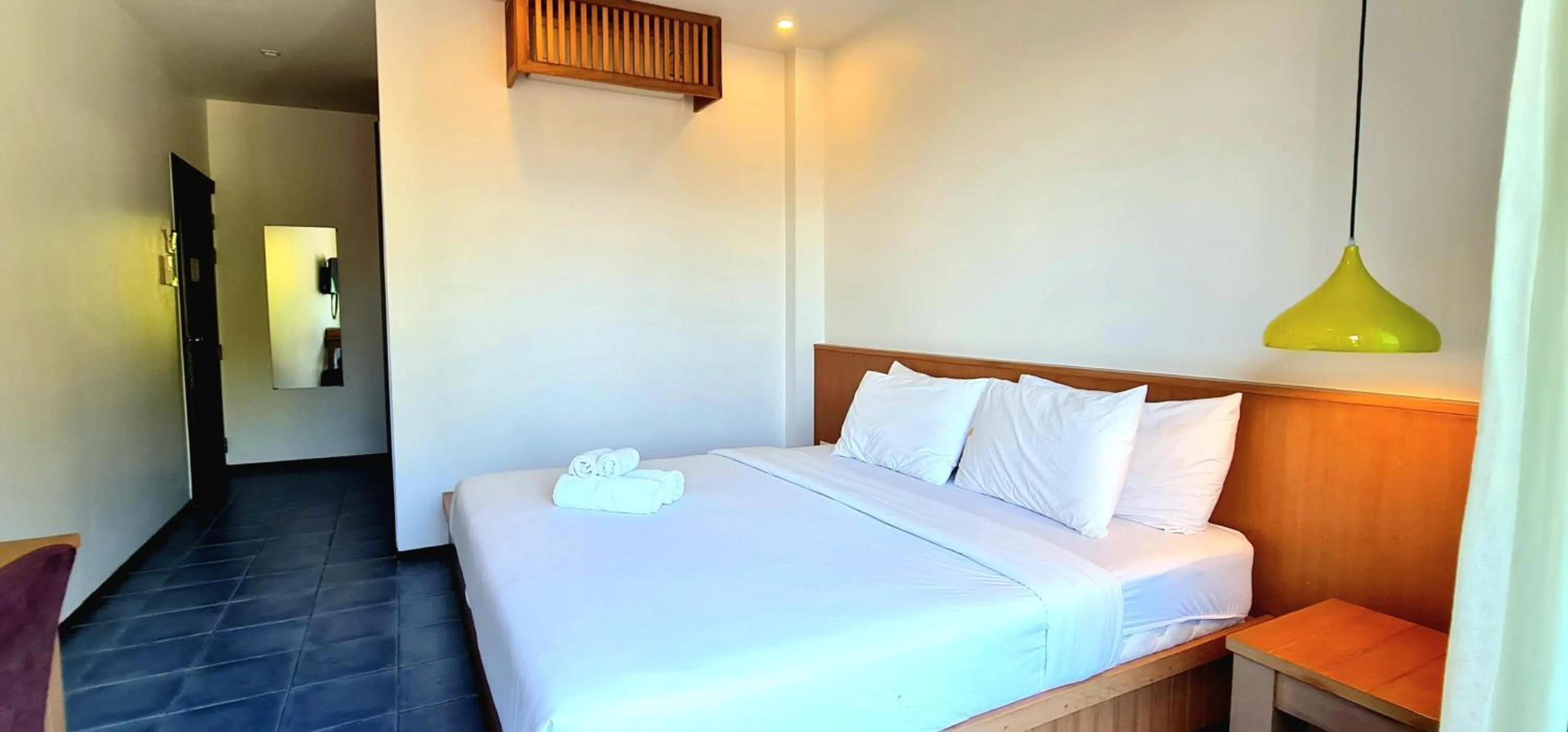 Bed in Chidlom Resort