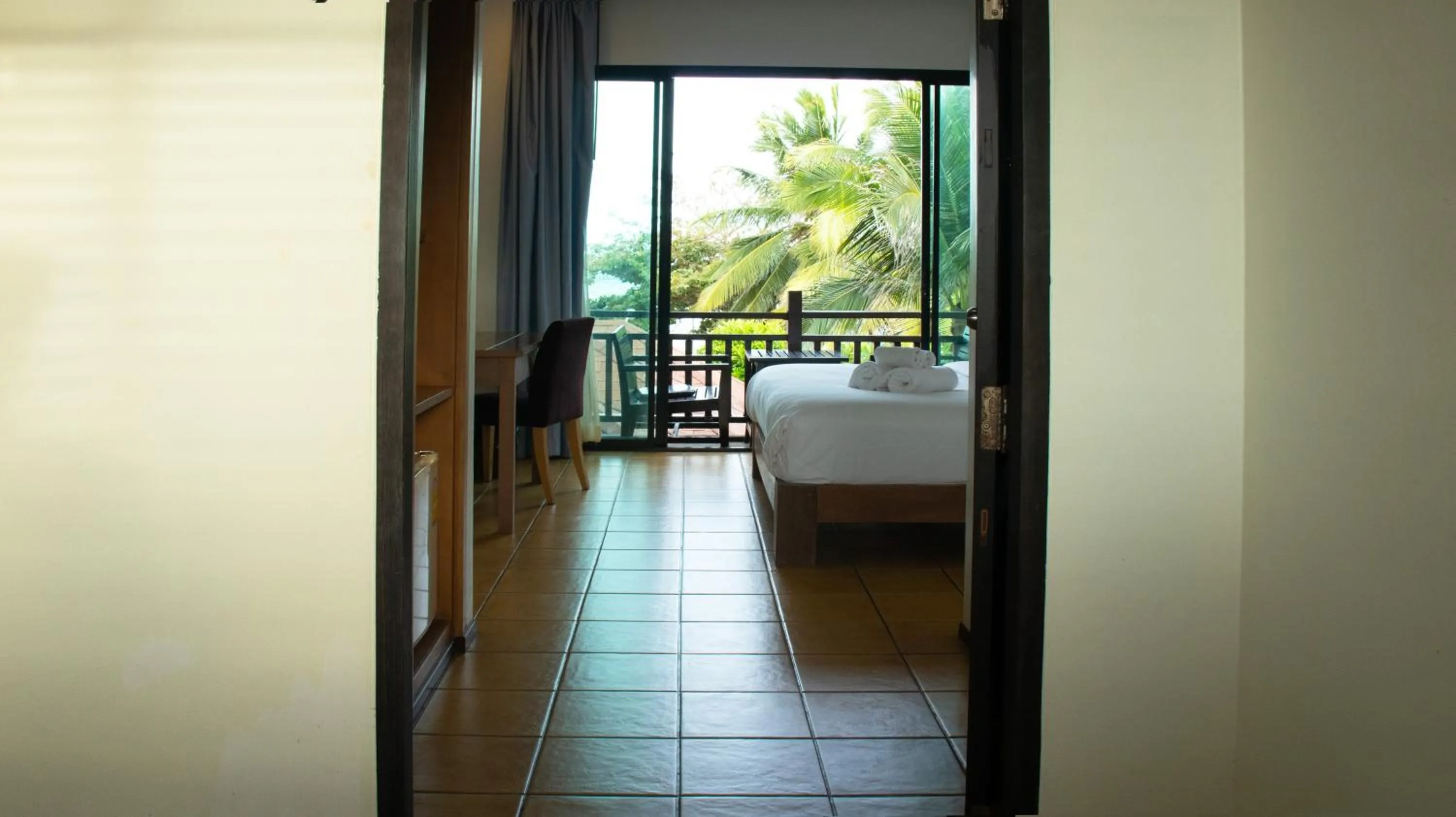 Bedroom, Bed in Chidlom Resort