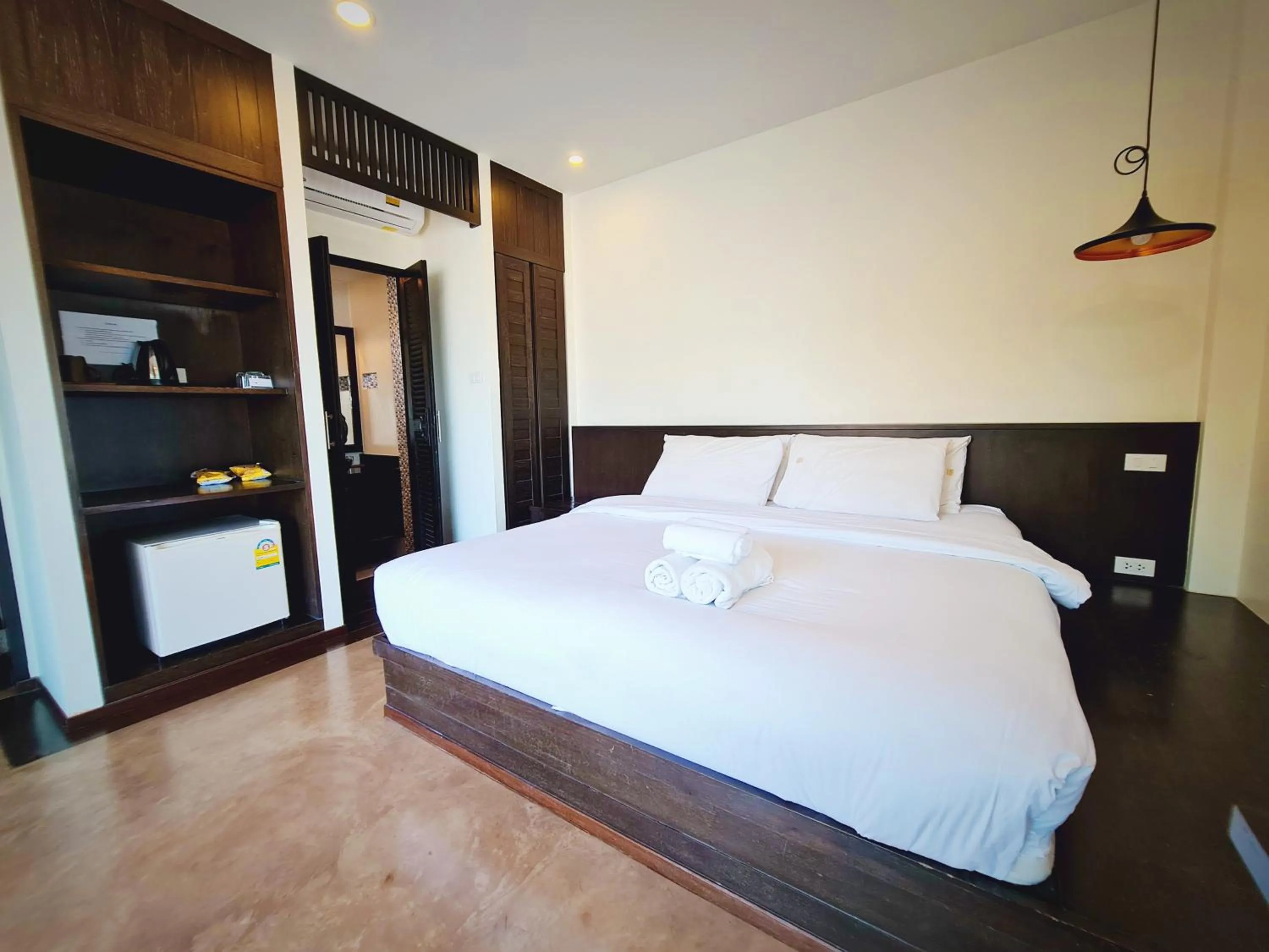 Bed in Chidlom Resort