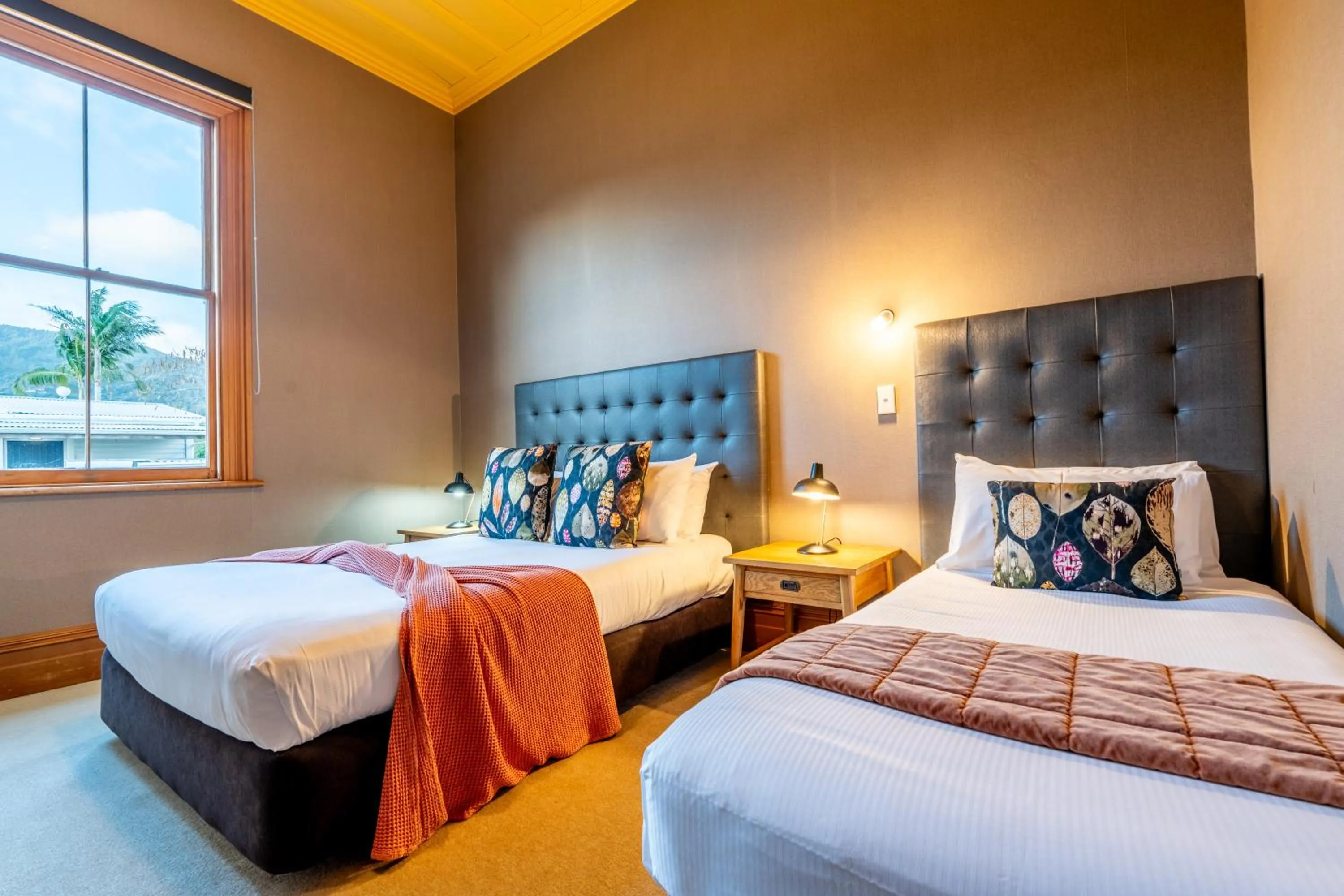 Bed in Tasman Holiday Parks - Coromandel