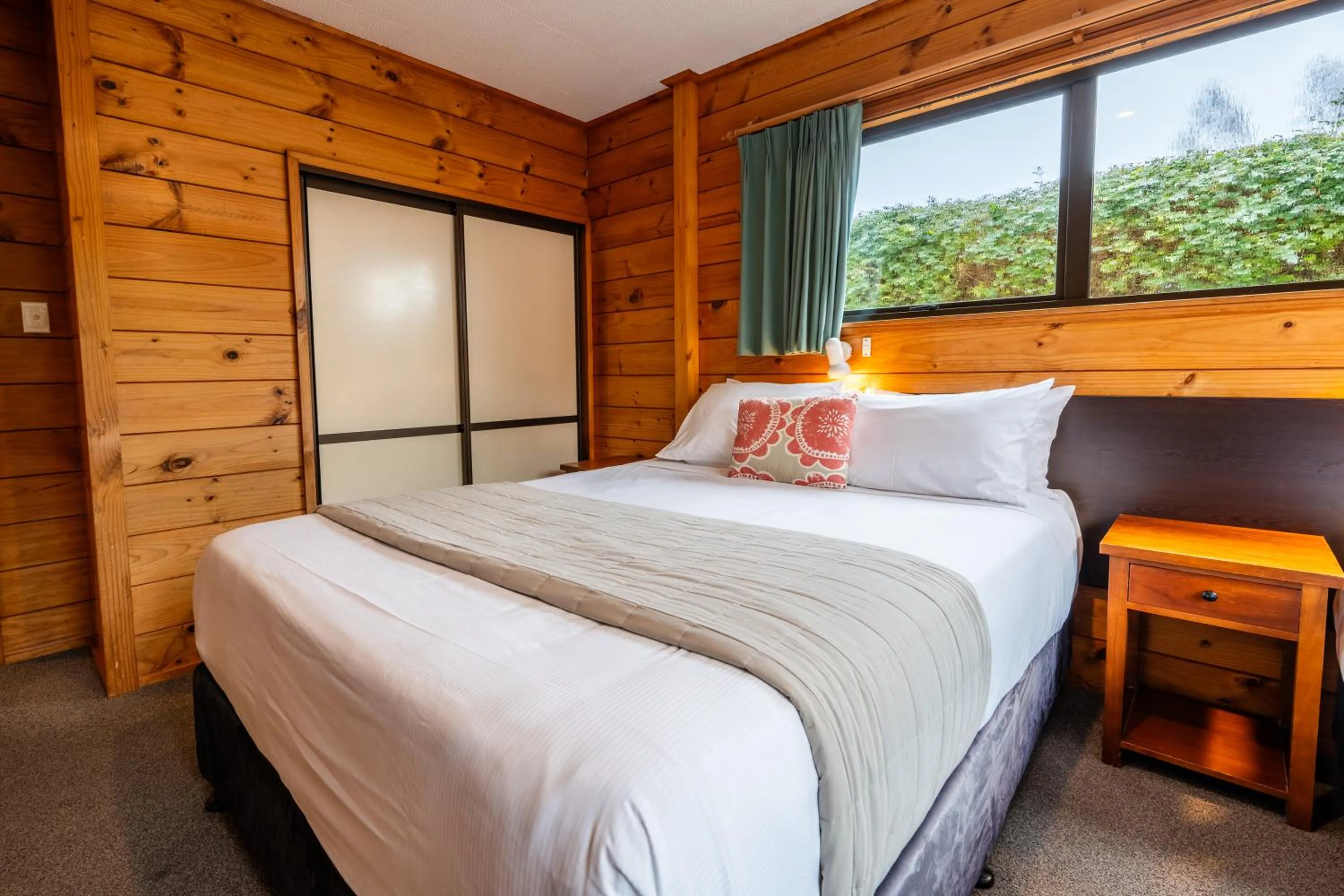 Bed in Tasman Holiday Parks - Coromandel
