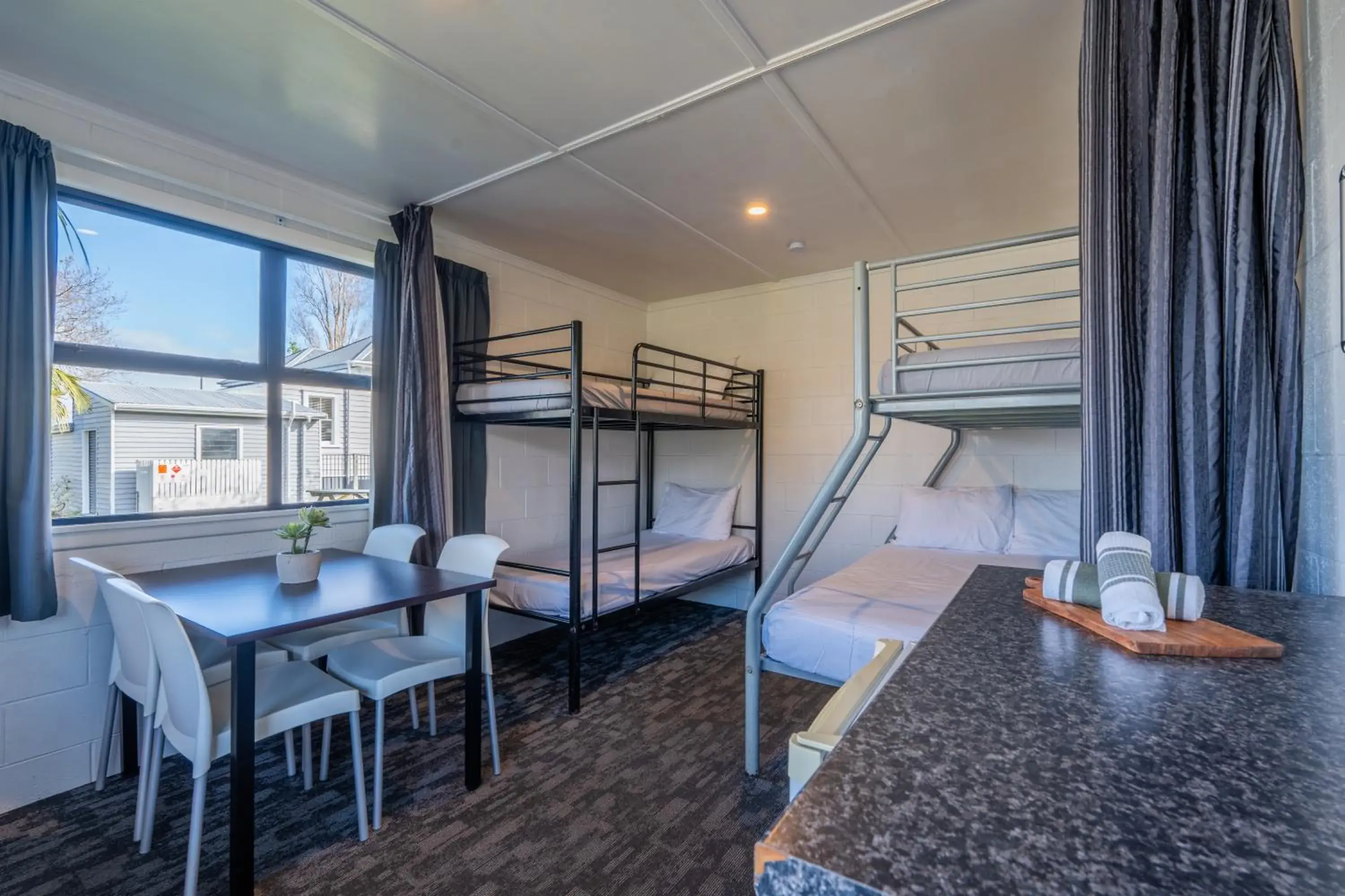 Superior Cabin in Tasman Holiday Parks - Coromandel Superior Cabin in Tasman Holiday Parks - Coromandel