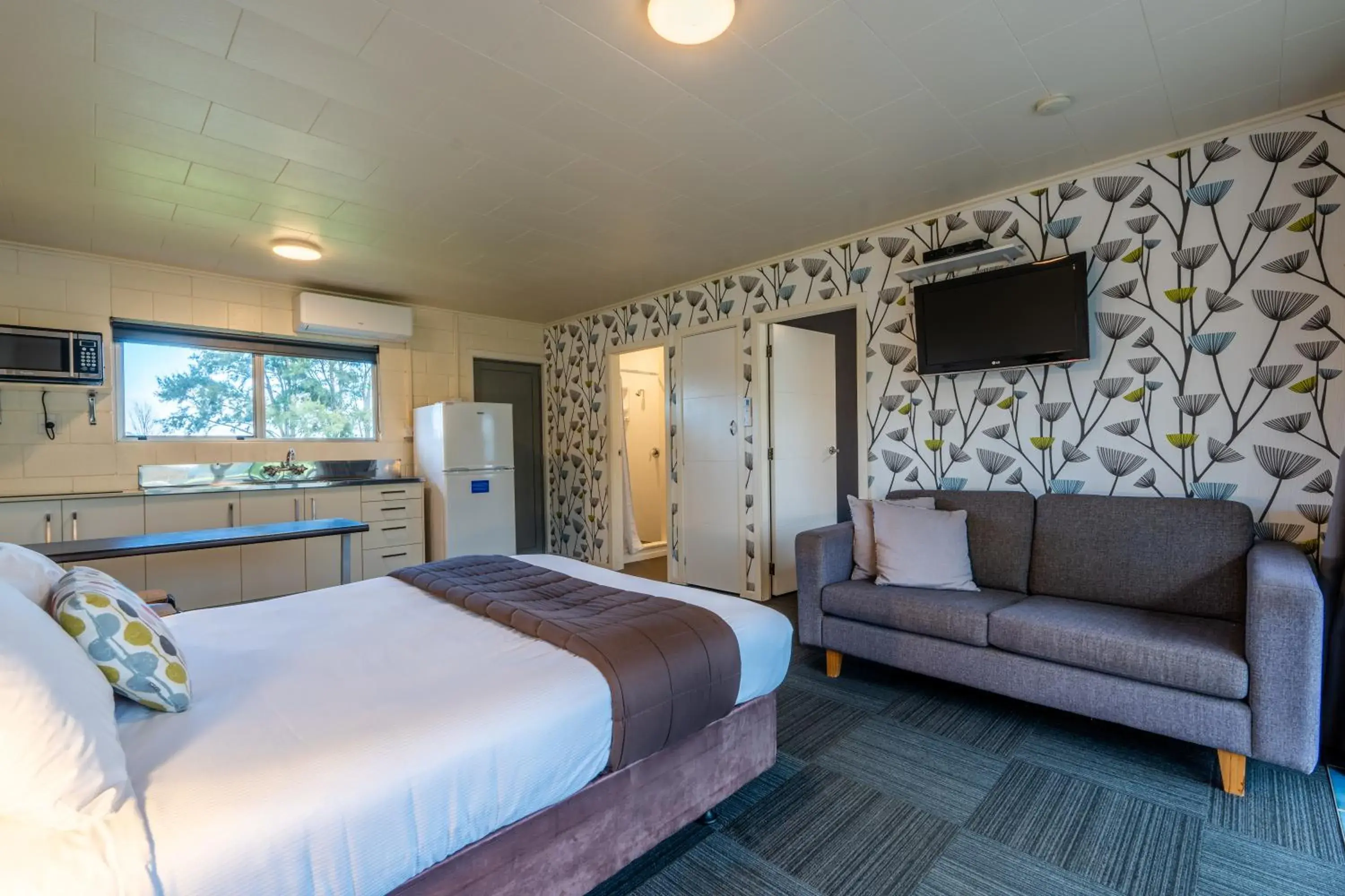 Deluxe Family Suite in Tasman Holiday Parks - Coromandel Deluxe Family Suite in Tasman Holiday Parks - Coromandel
