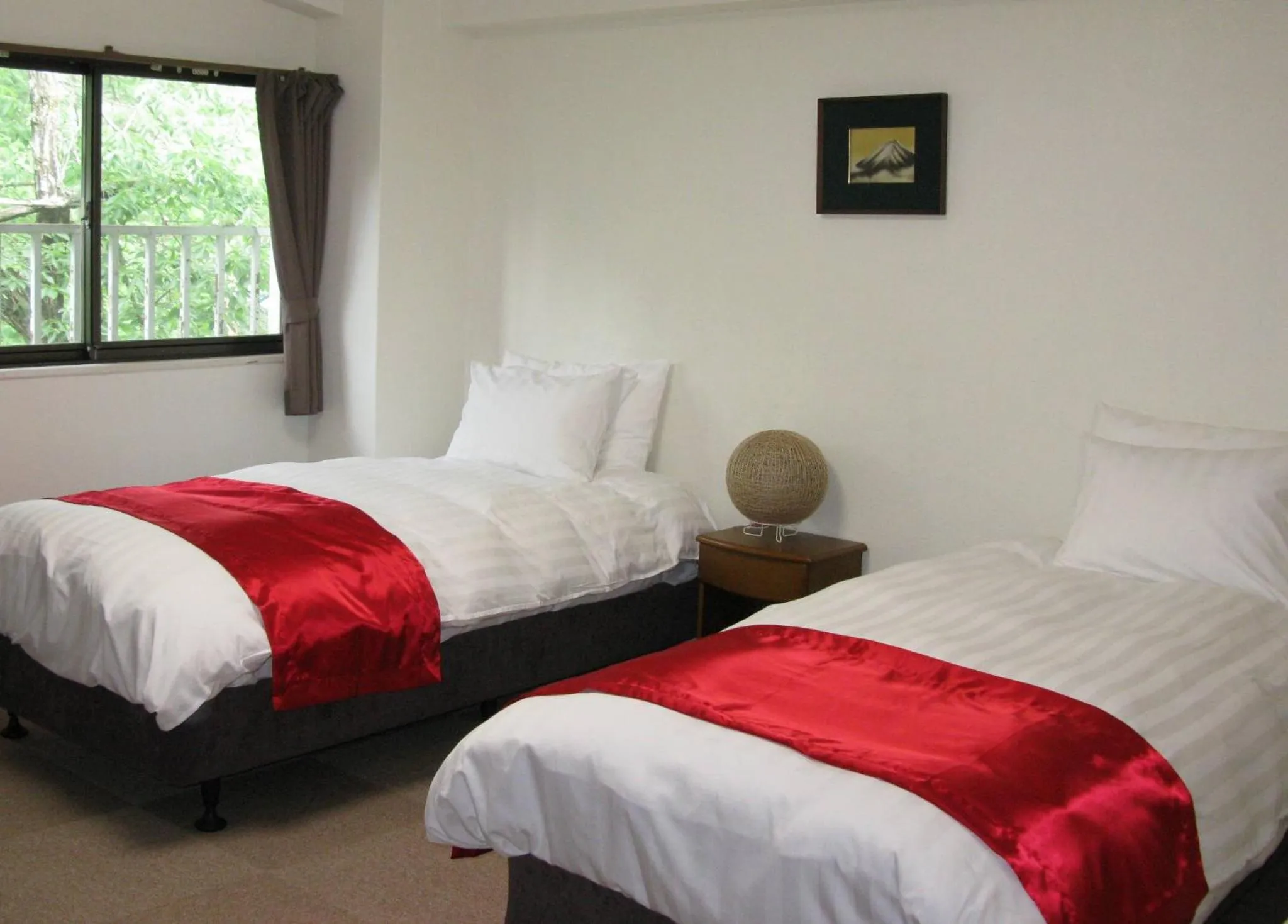 Bed in White Horse Hotel