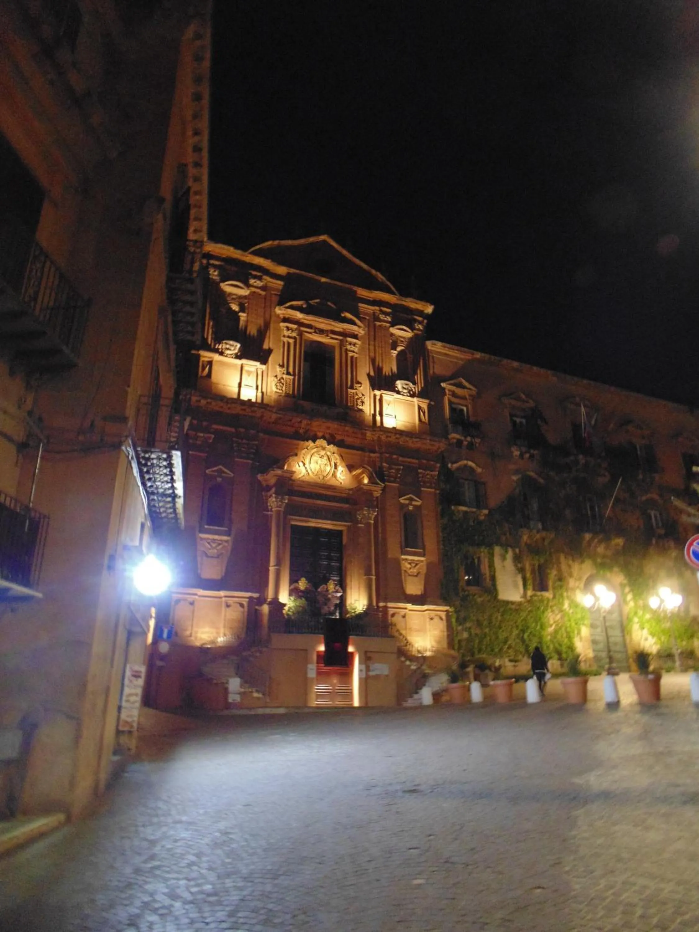 Neighbourhood in Aljama - Downtown B&B