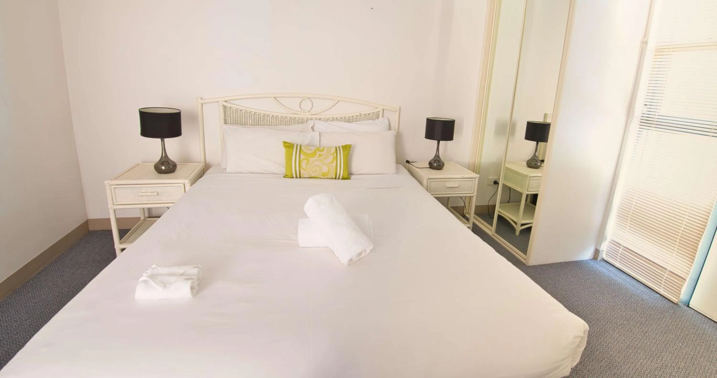 Bed in Nelson Bay Breeze