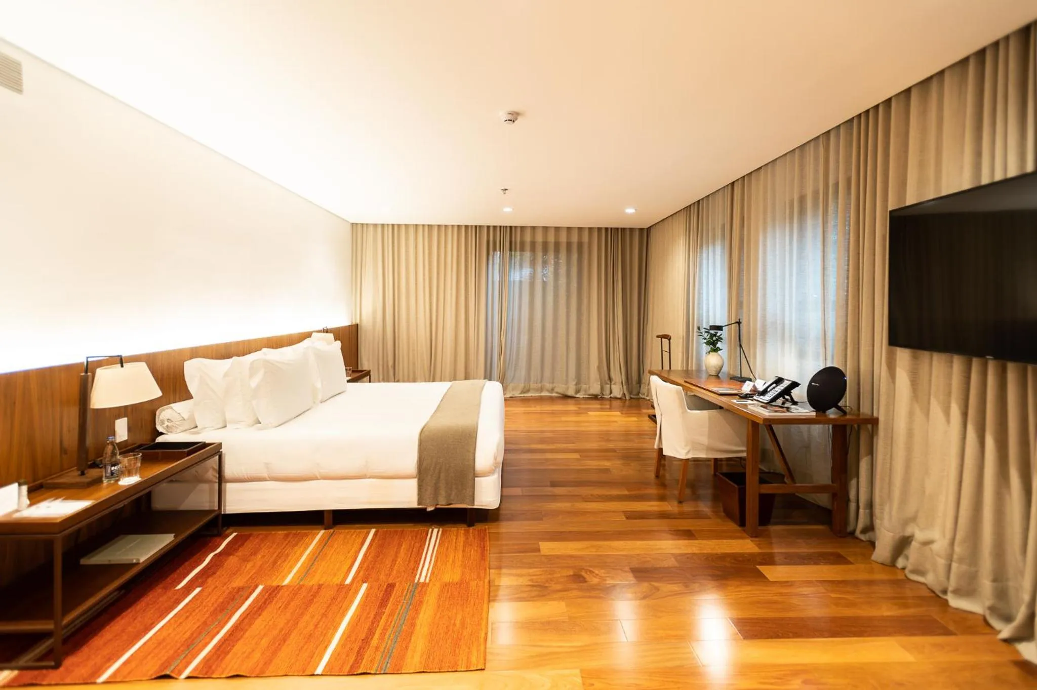 Bedroom, Bed in Hotel Fasano Belo Horizonte