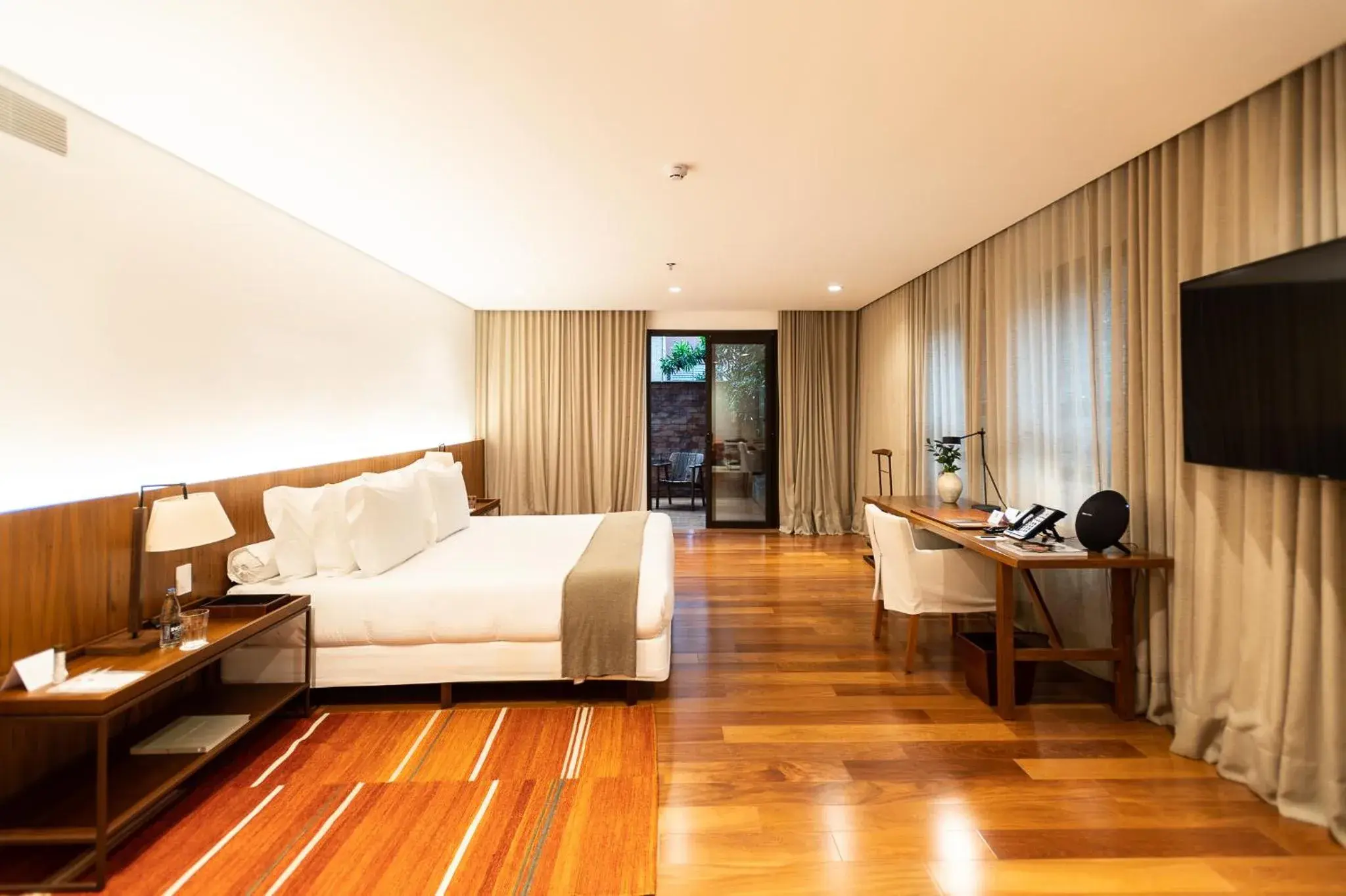 Junior Suite with Balcony in Hotel Fasano Belo Horizonte Junior Suite with Balcony in Hotel Fasano Belo Horizonte