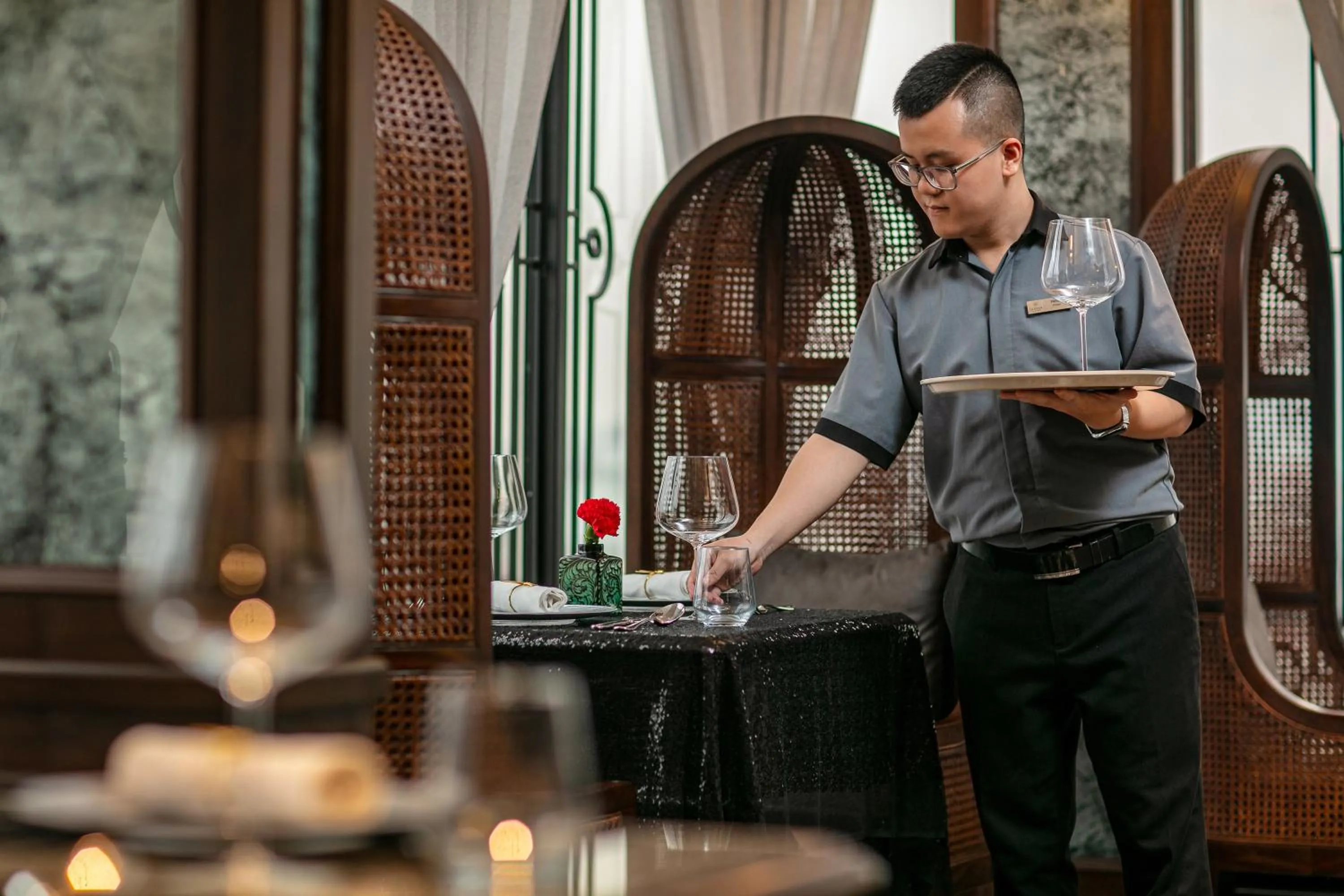 Restaurant/places to eat in La Mejor Hotel & Sky Bar