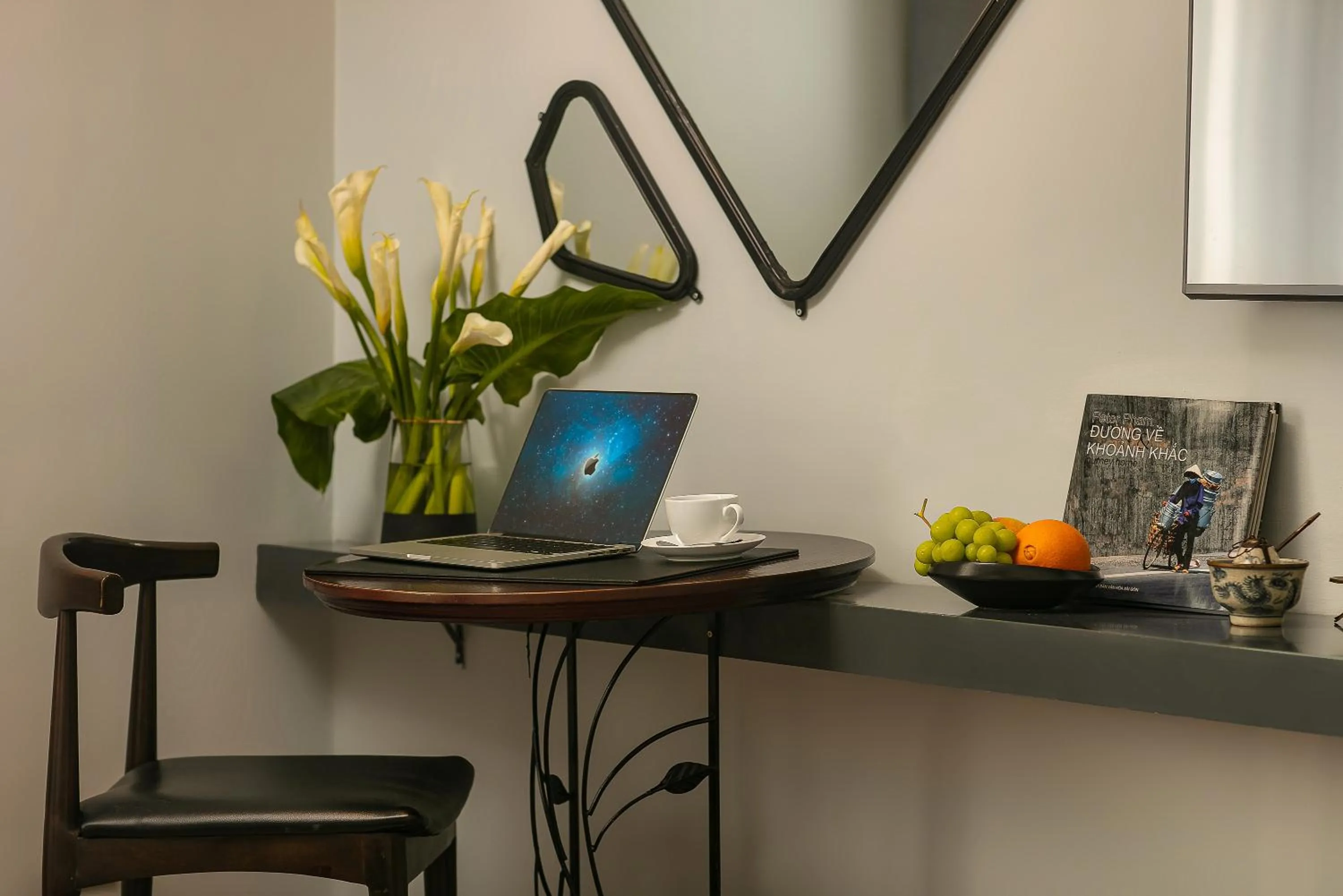 hair dresser in La Mejor Hotel & Sky Bar