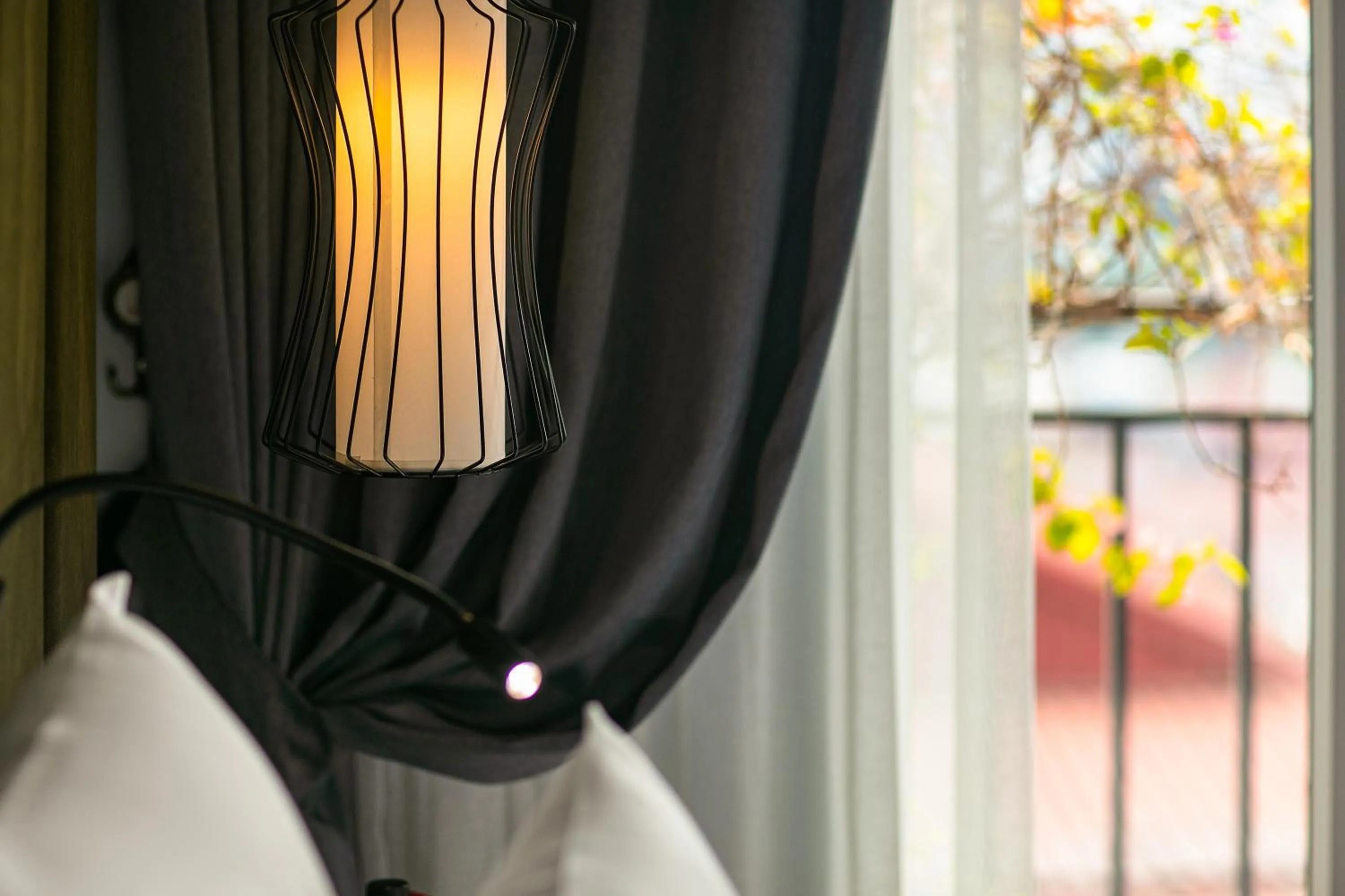 hair dresser, Bed in La Mejor Hotel & Sky Bar