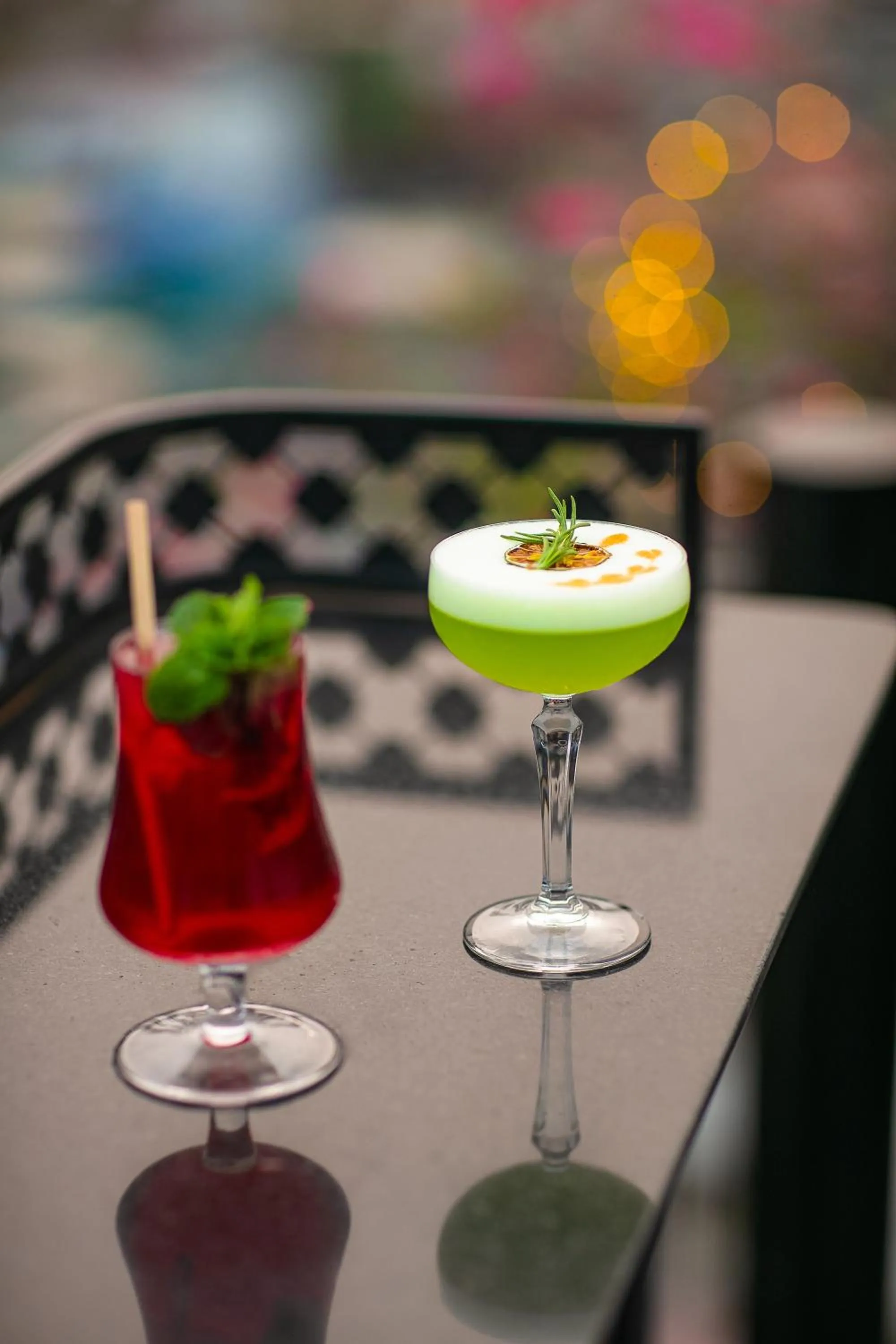 Lounge or bar in La Mejor Hotel & Sky Bar