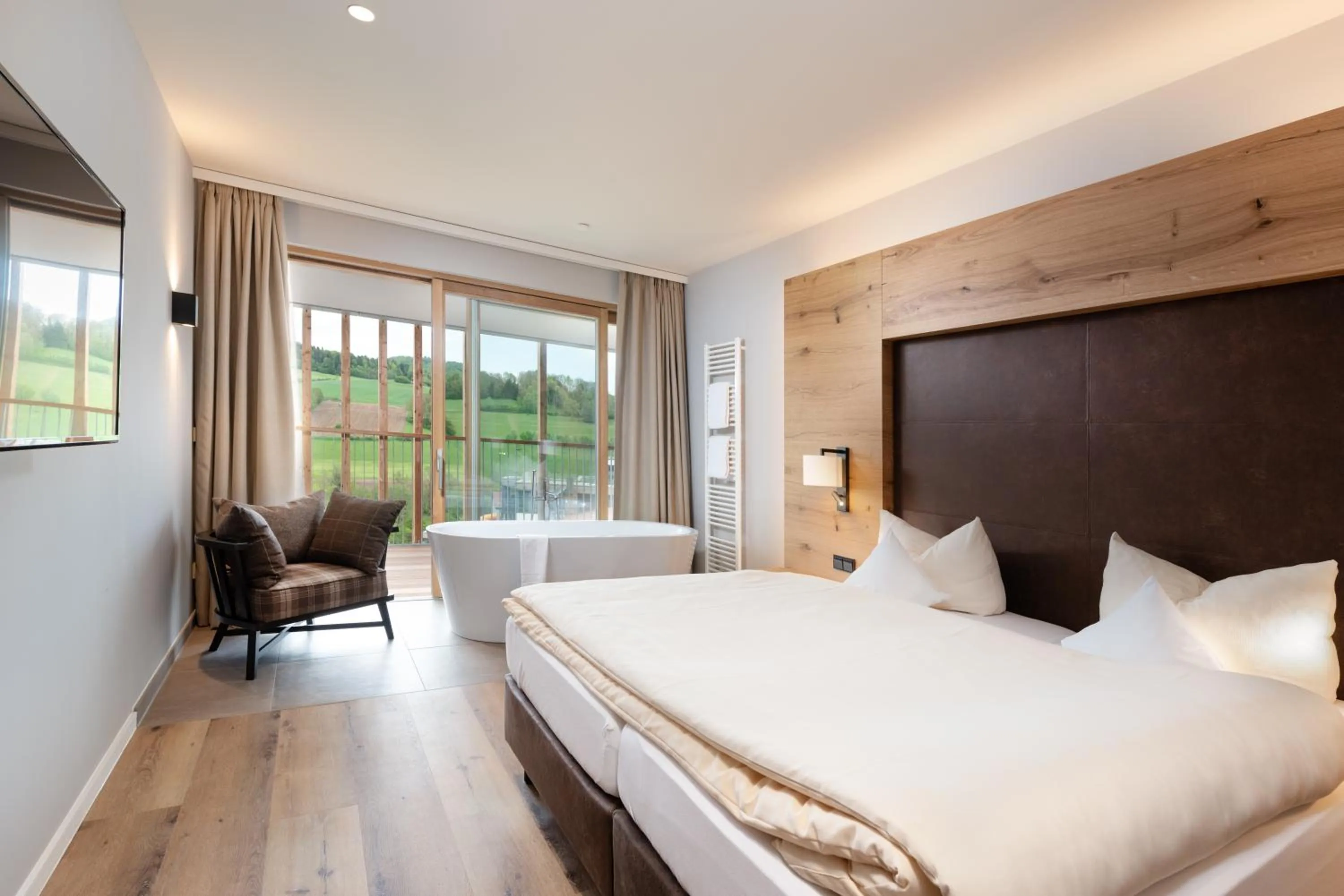 Photo of the whole room, Bed in Familotel Schreinerhof