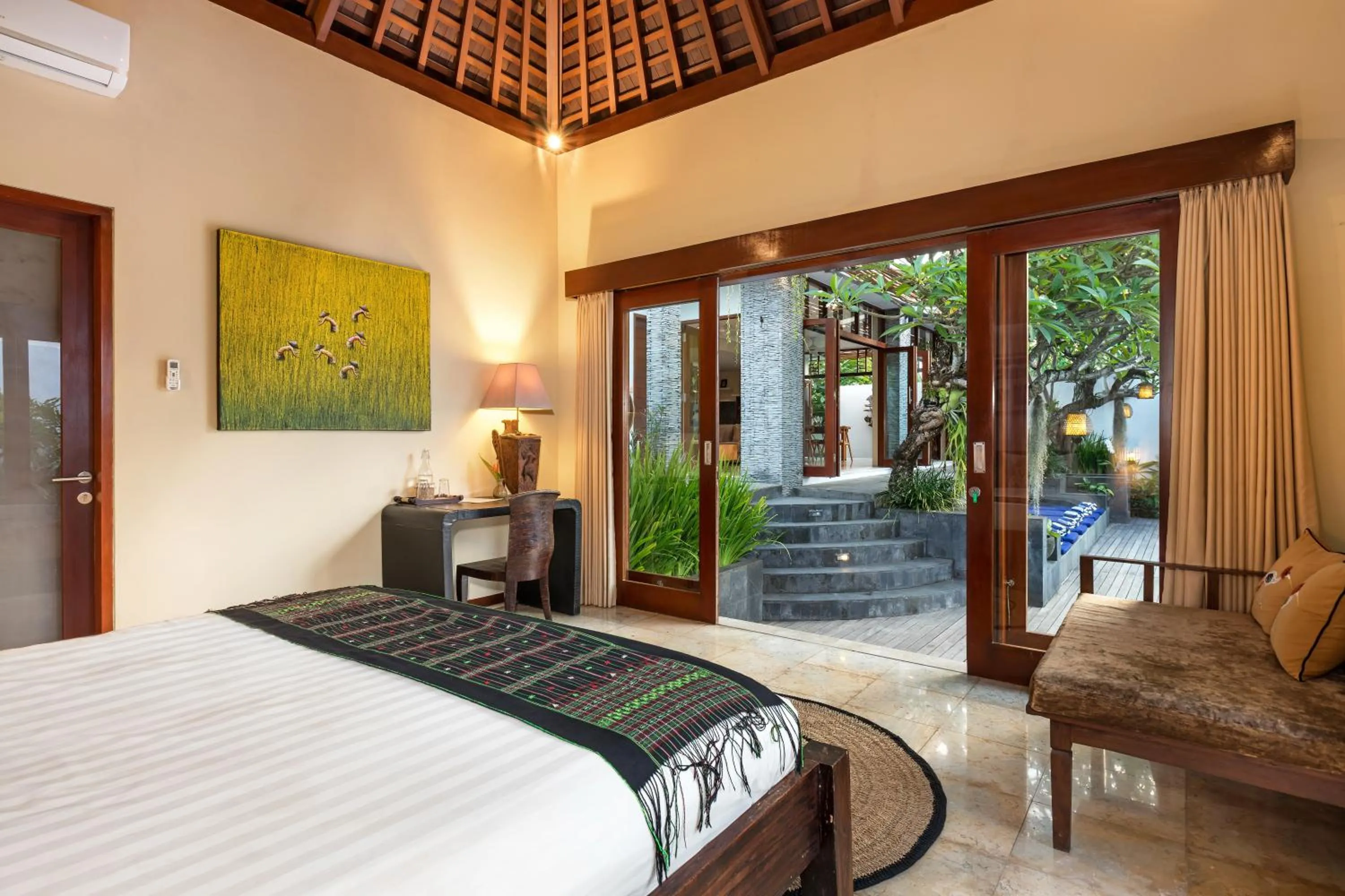 Bed in Jabunami Estate