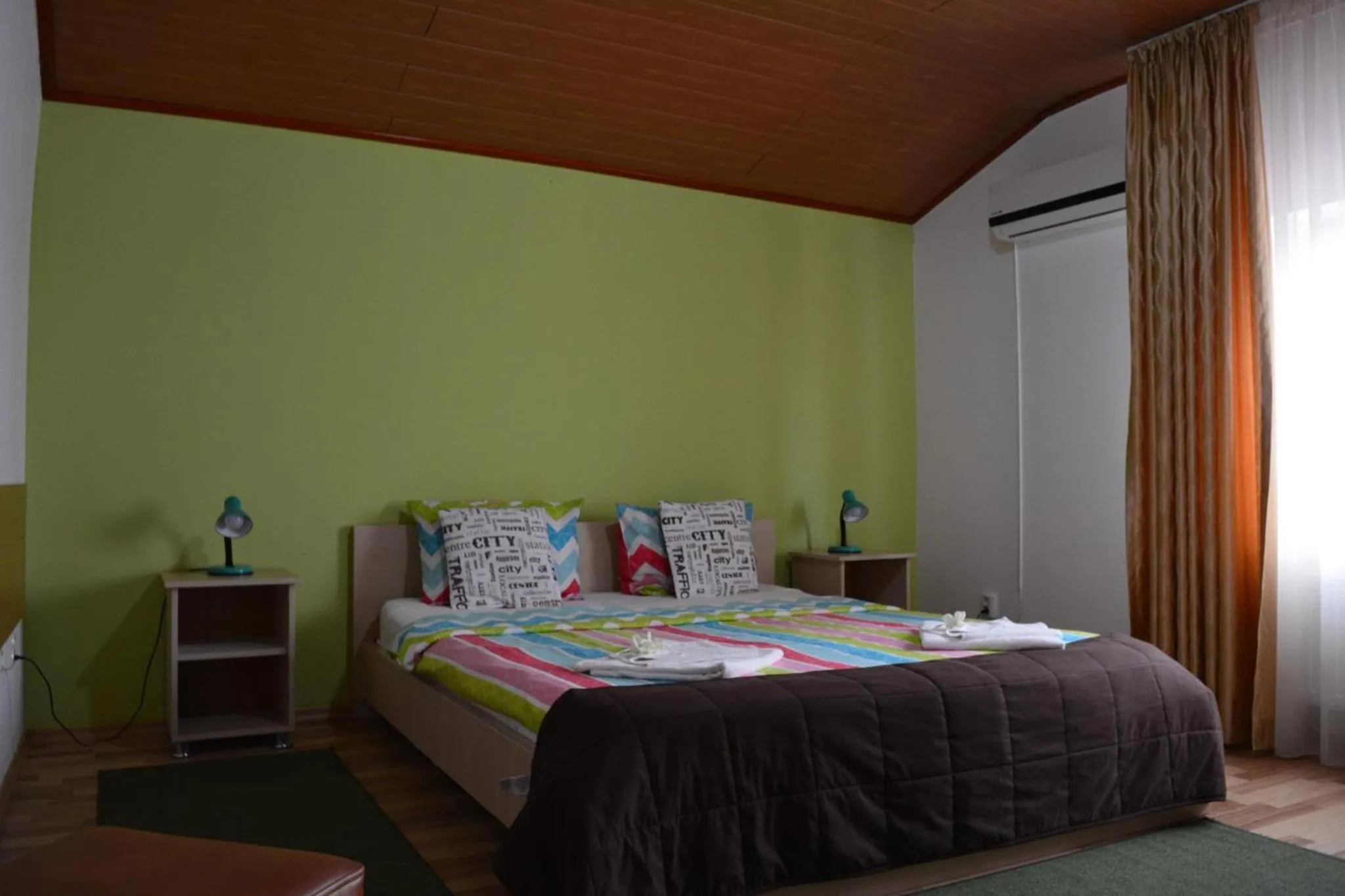 Day, Bed in City Comfort Villa