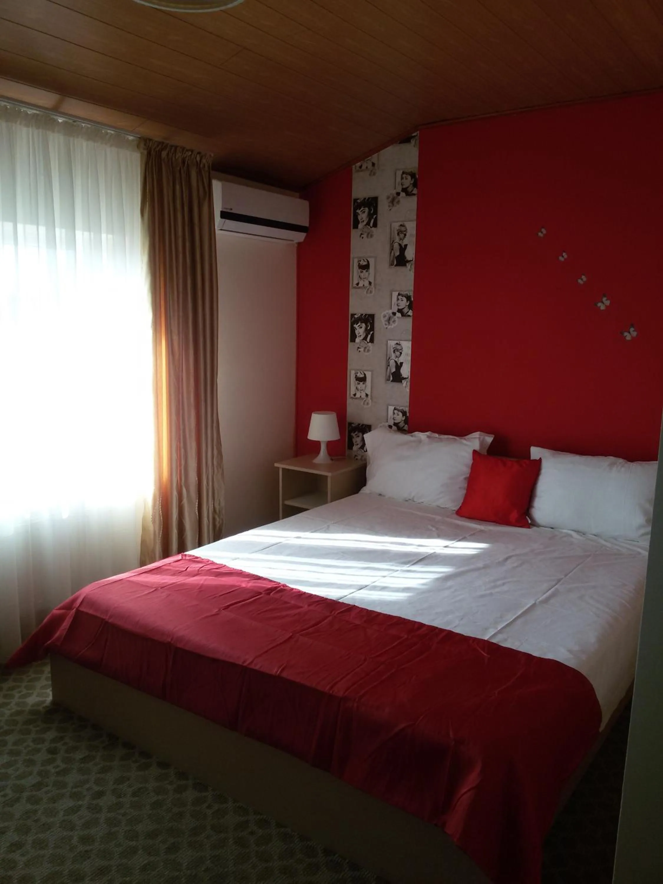 View (from property/room), Bed in City Comfort Villa