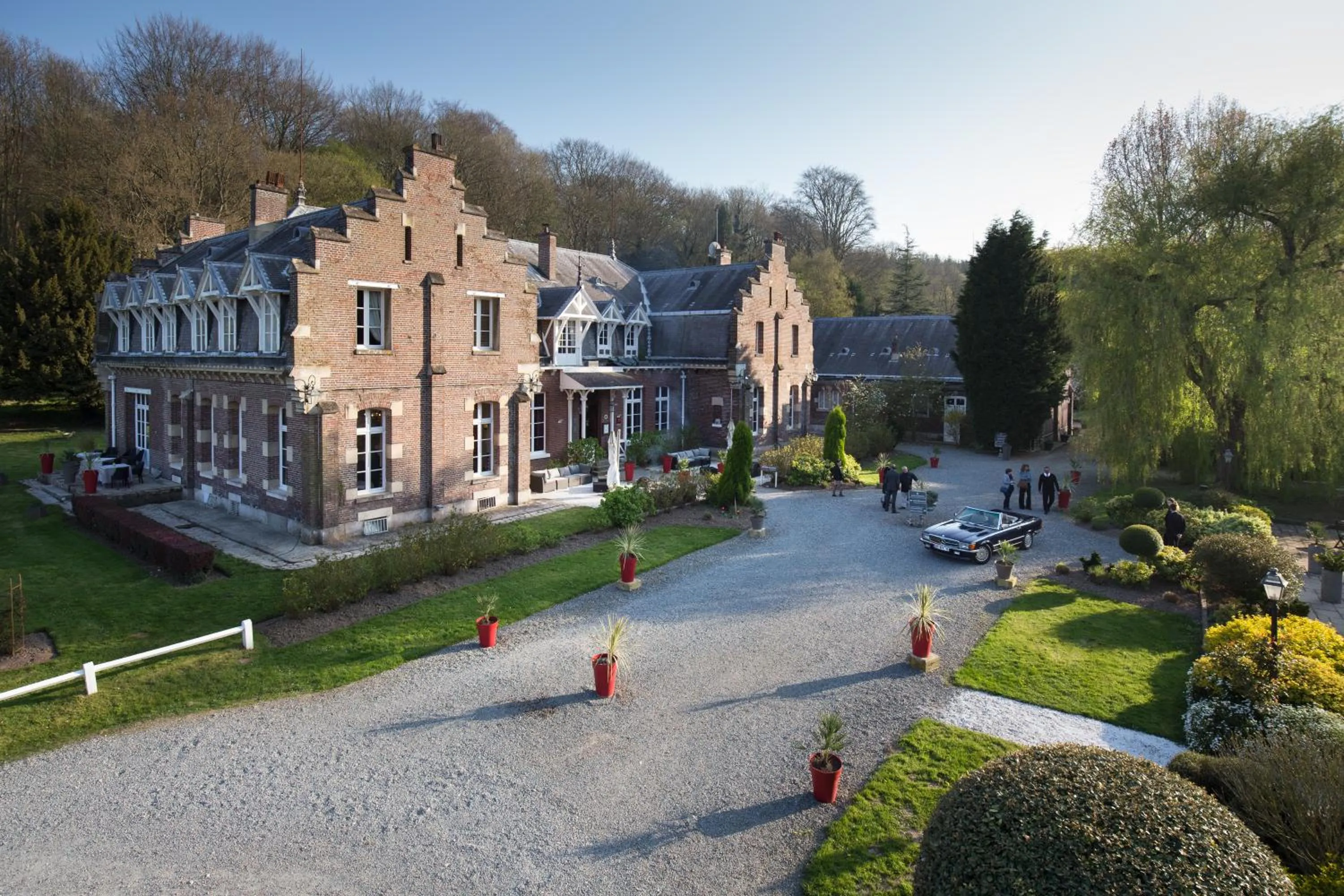 Property building in Domaine de Joinville