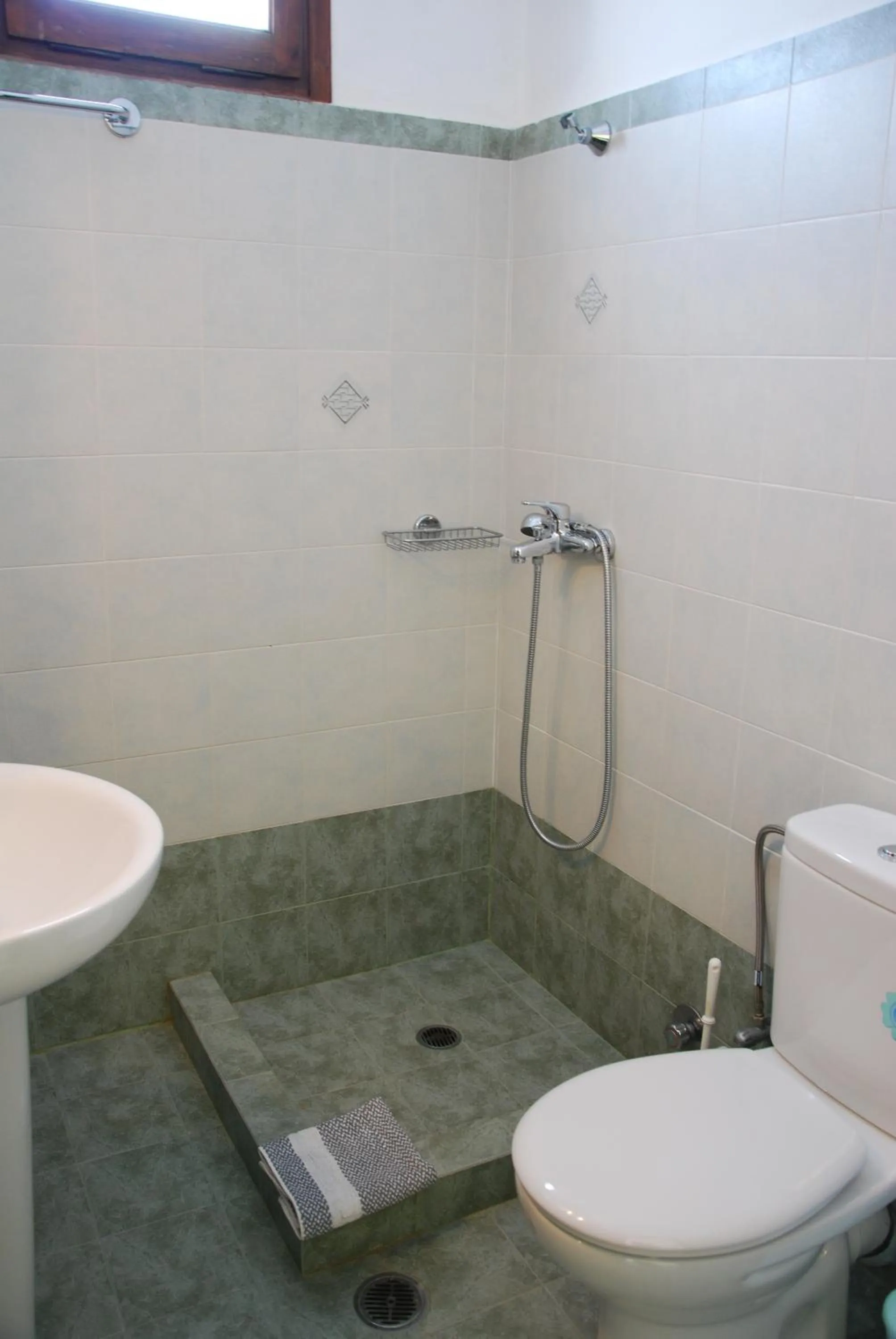 Bathroom in Koulas Pension - Red Lake