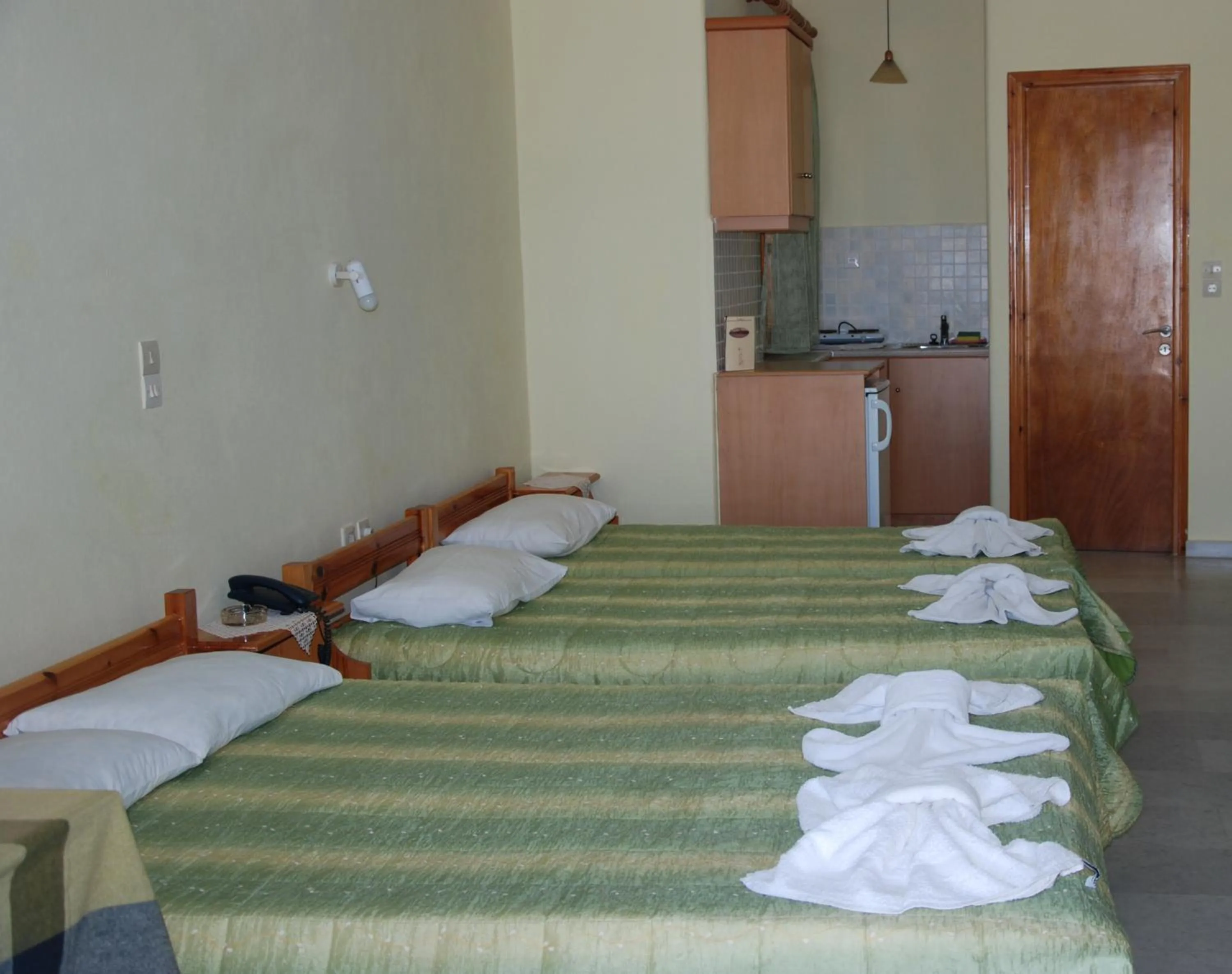 Bed in Koulas Pension - Red Lake