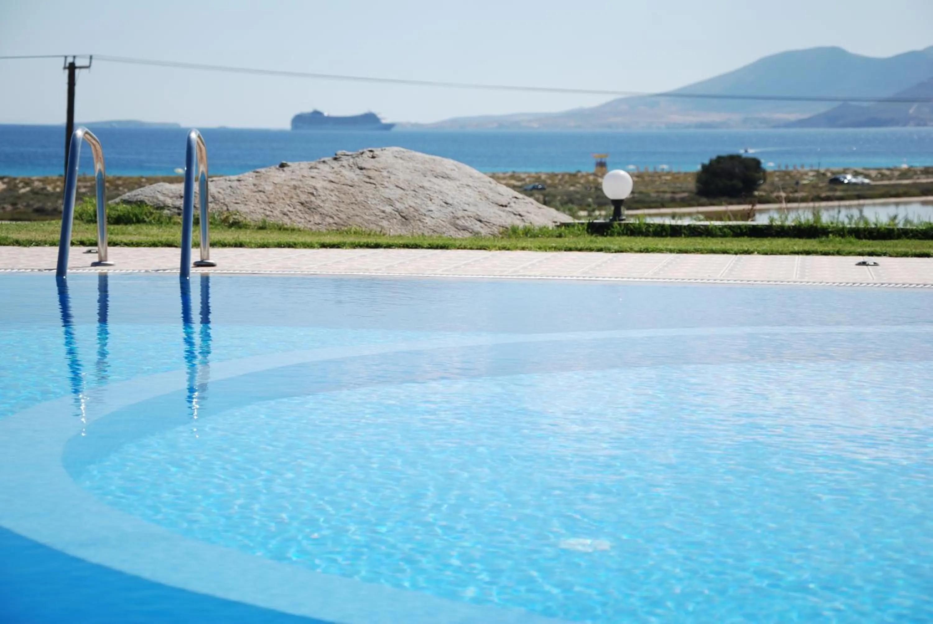 Swimming pool in Koulas Pension - Red Lake