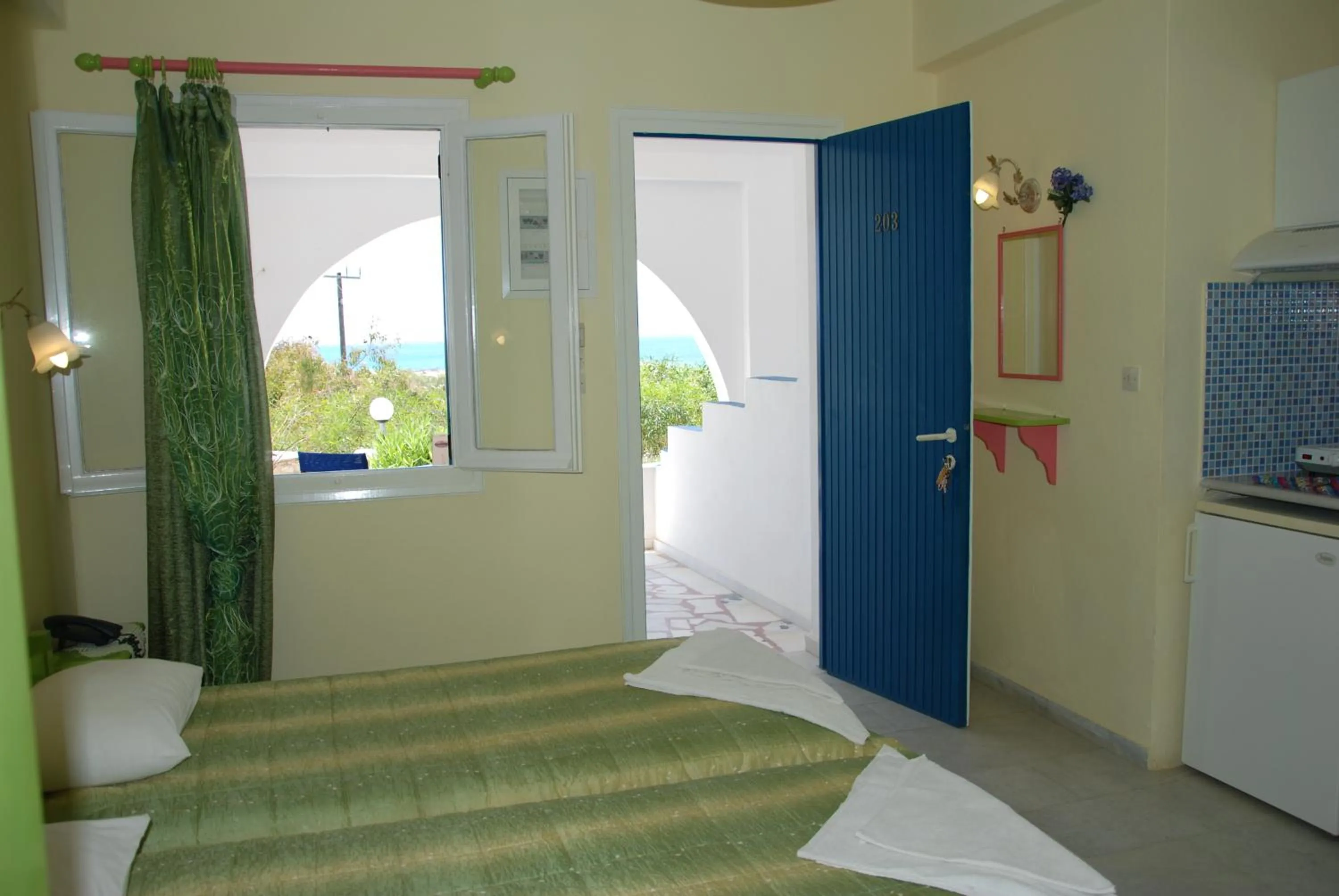 View (from property/room), Bed in Koulas Pension - Red Lake