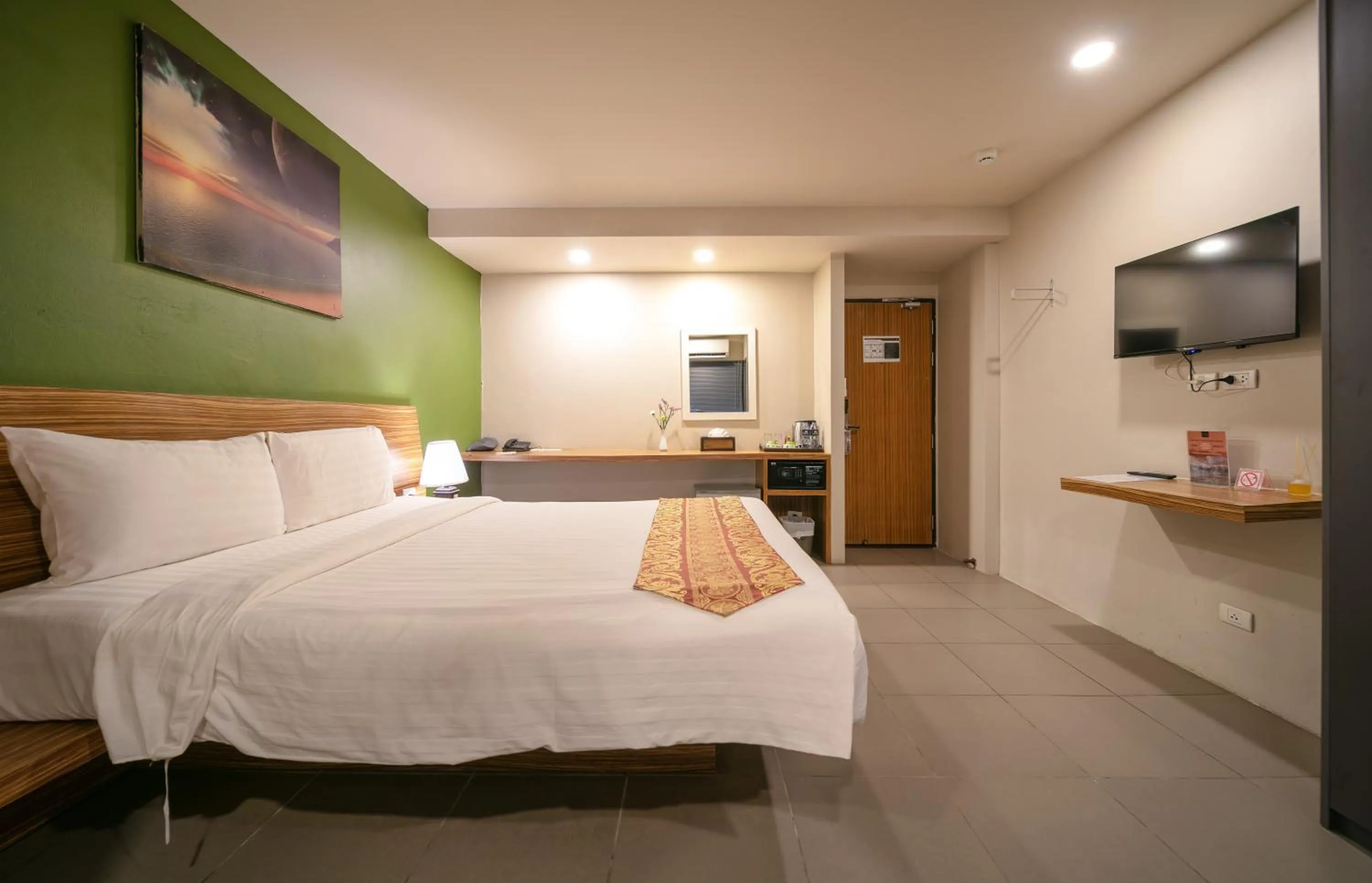 Bed in Gu Hotel Patong