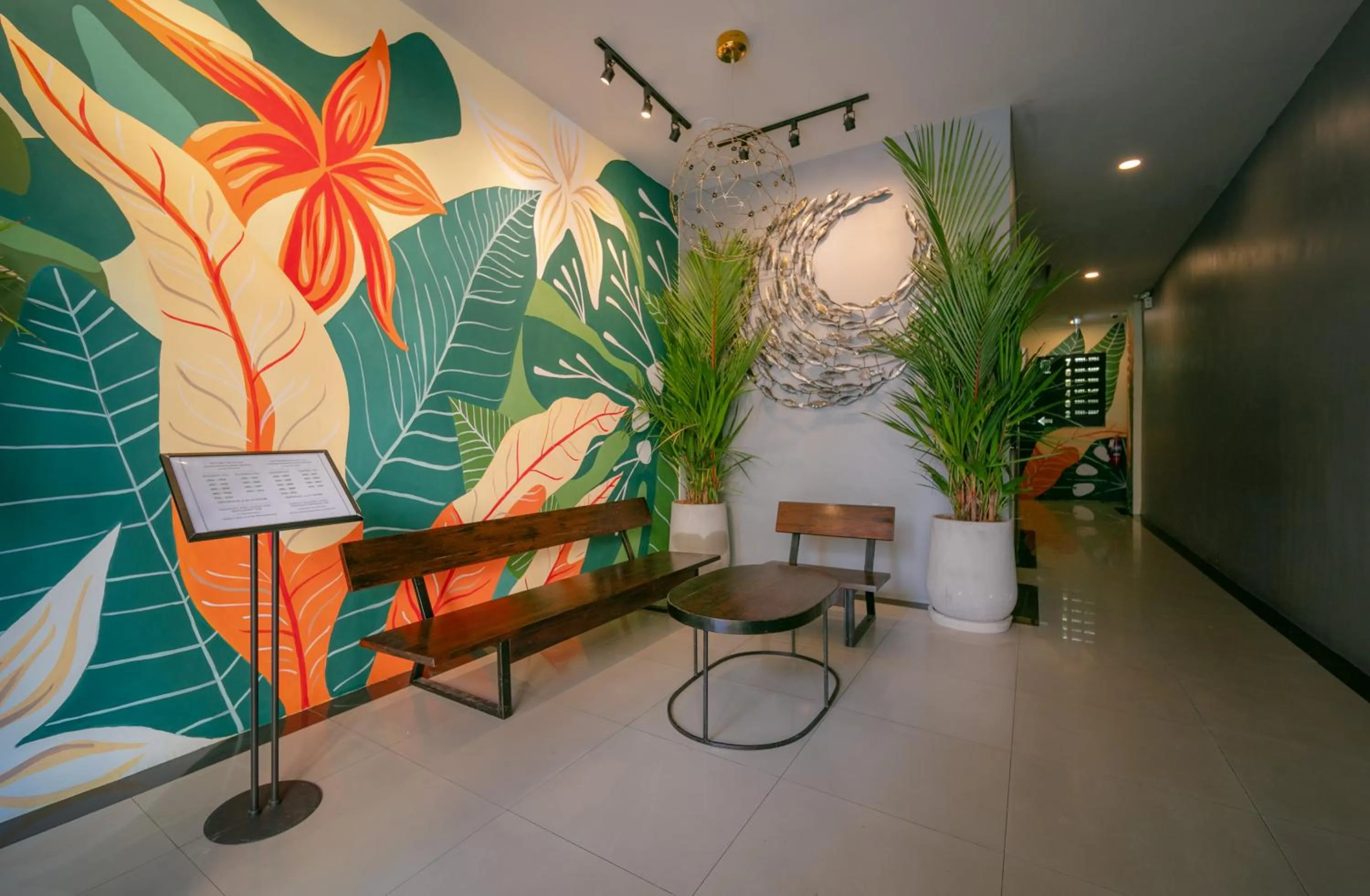 Facade/entrance in Gu Hotel Patong