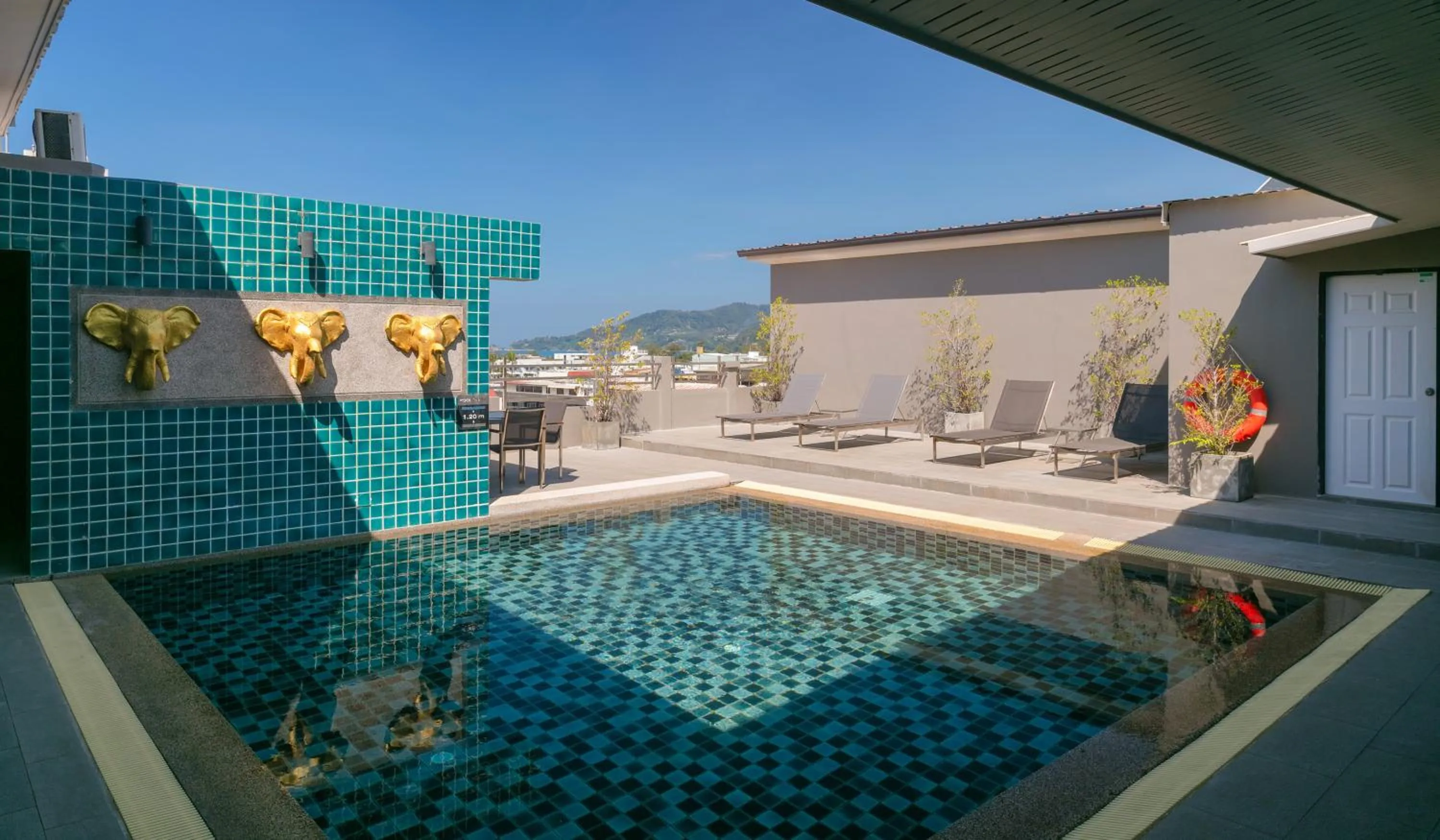 Pool view in Gu Hotel Patong