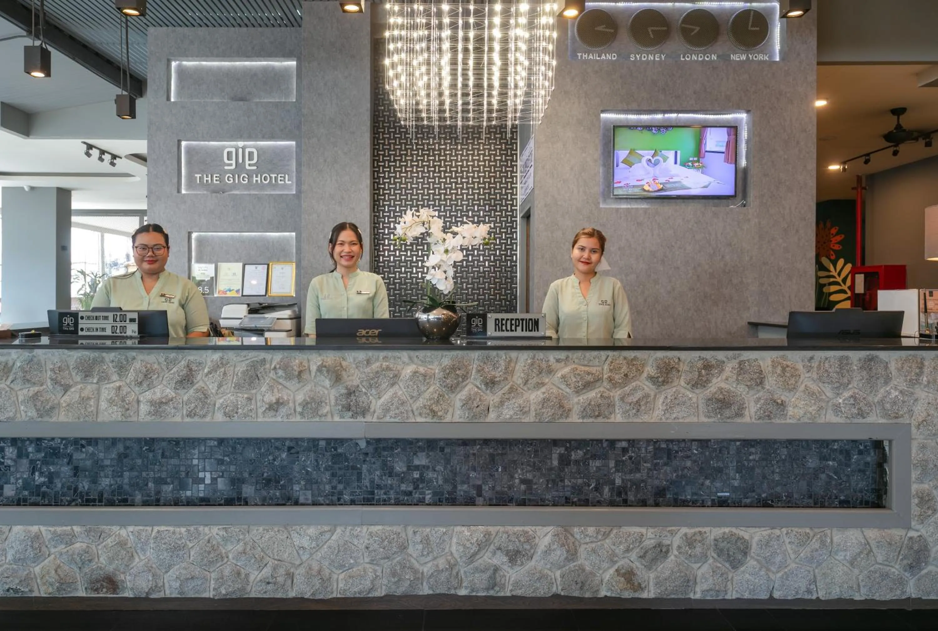 Lobby or reception in Gu Hotel Patong