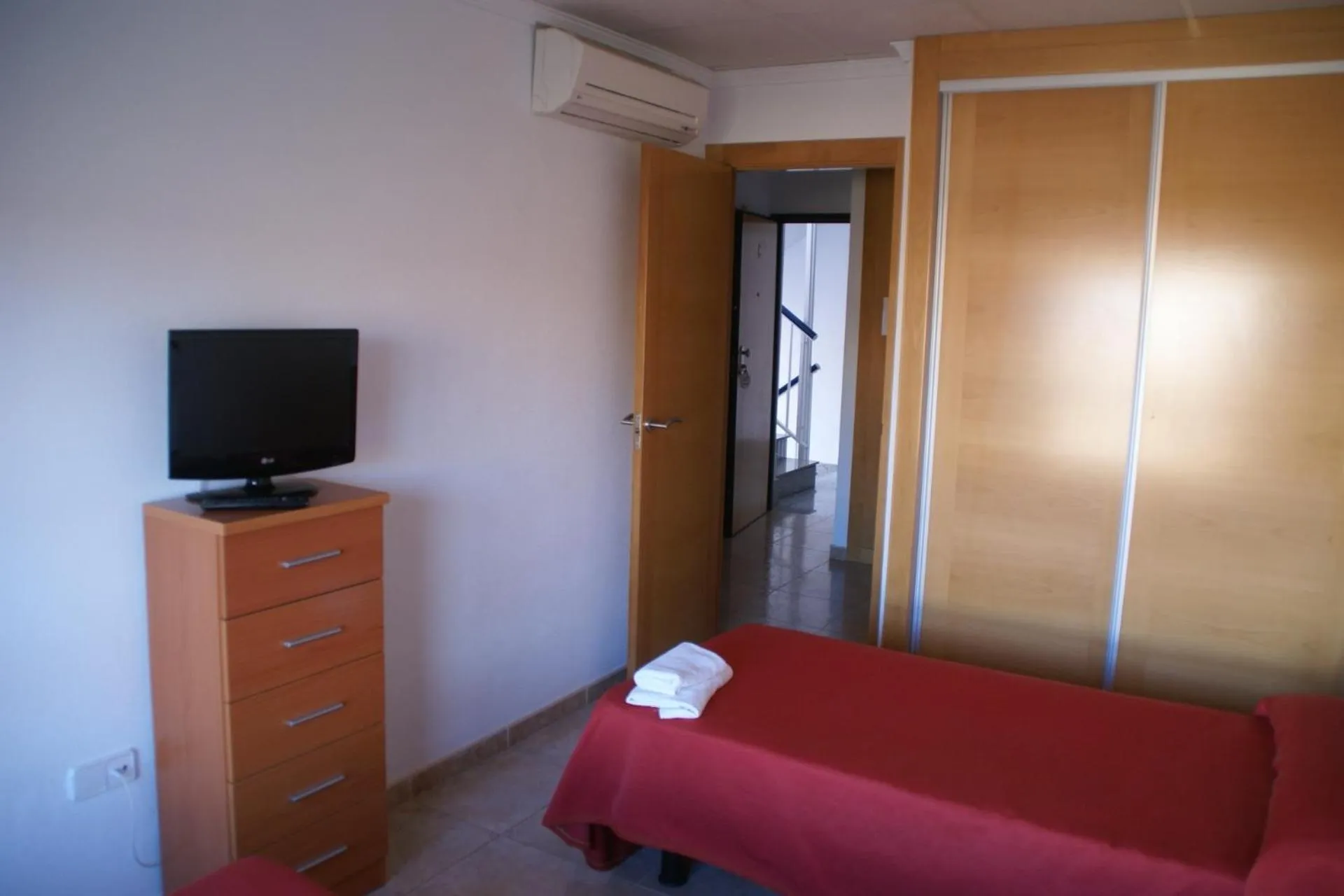 Other, Bed in Hotel Sierra Mar