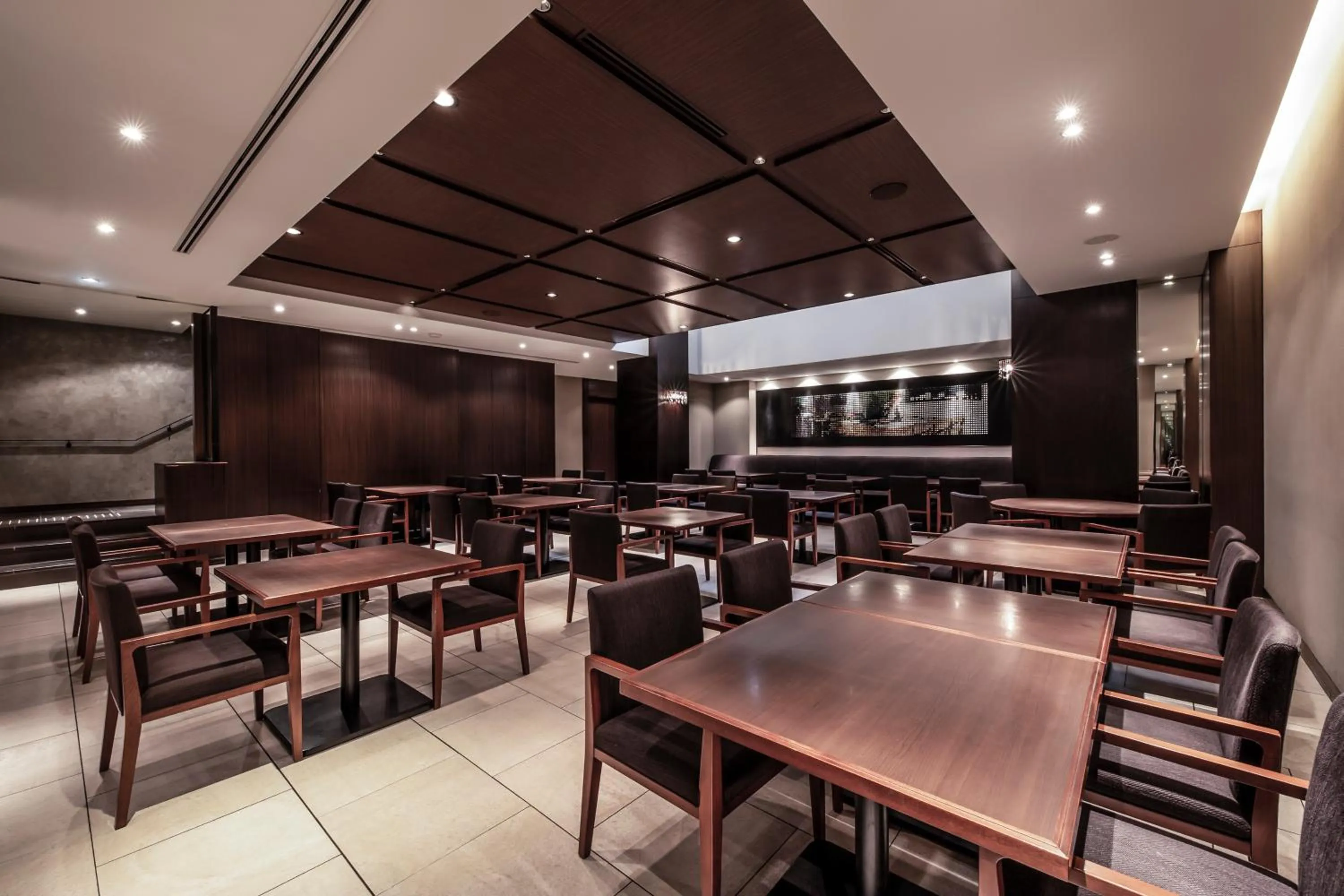 Restaurant/places to eat in The Royal Park Hotel Kyoto Sanjo