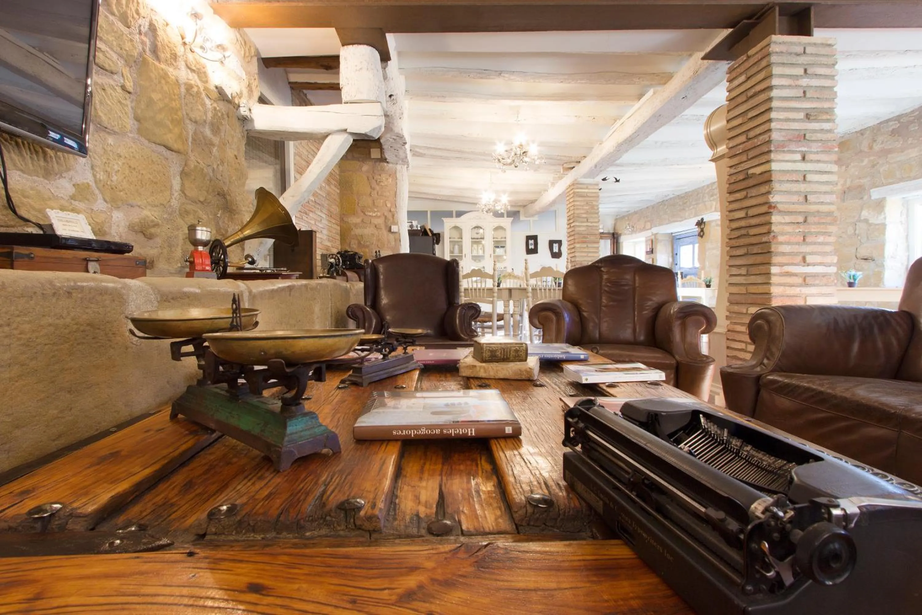 Living room in Hotel Boutique Posada de Sajazarra