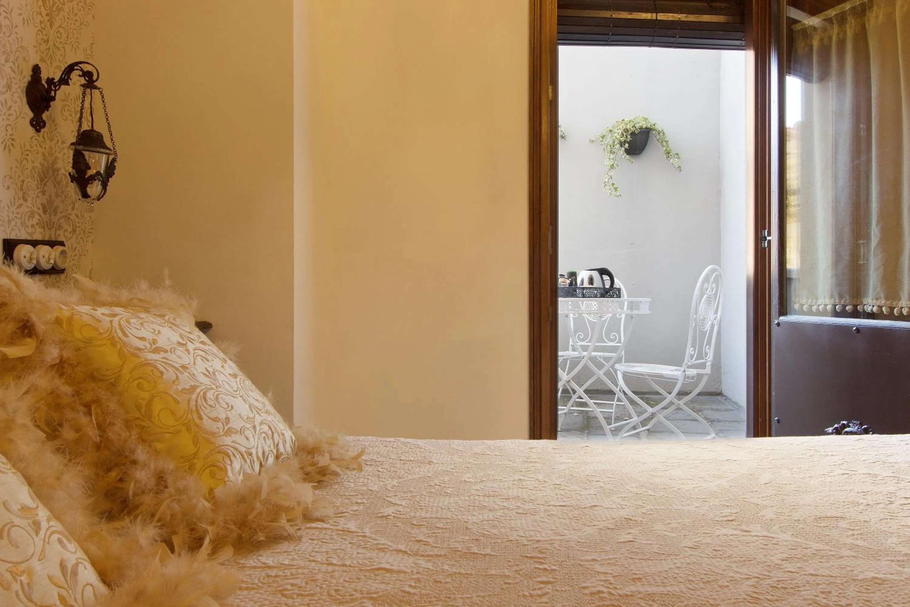 Decorative detail, Bed in Hotel Boutique Posada de Sajazarra