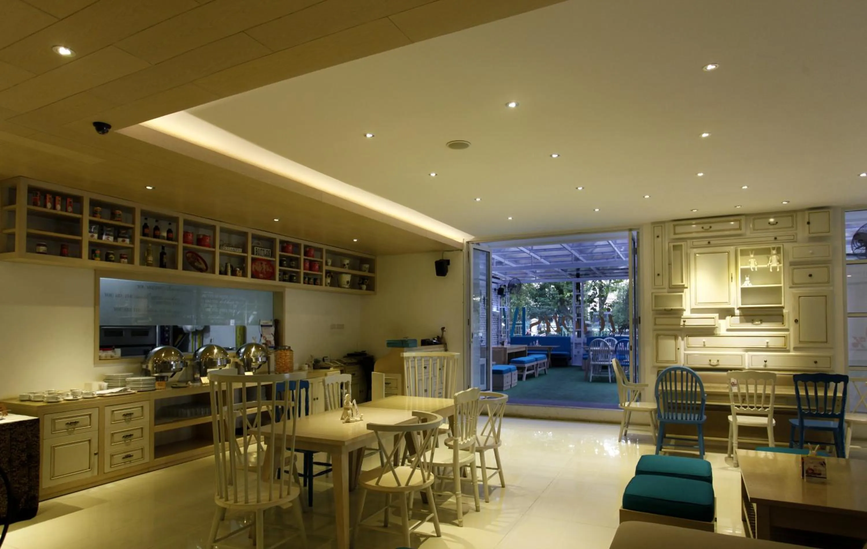Restaurant/places to eat in Vio Hotel Cimanuk Bandung