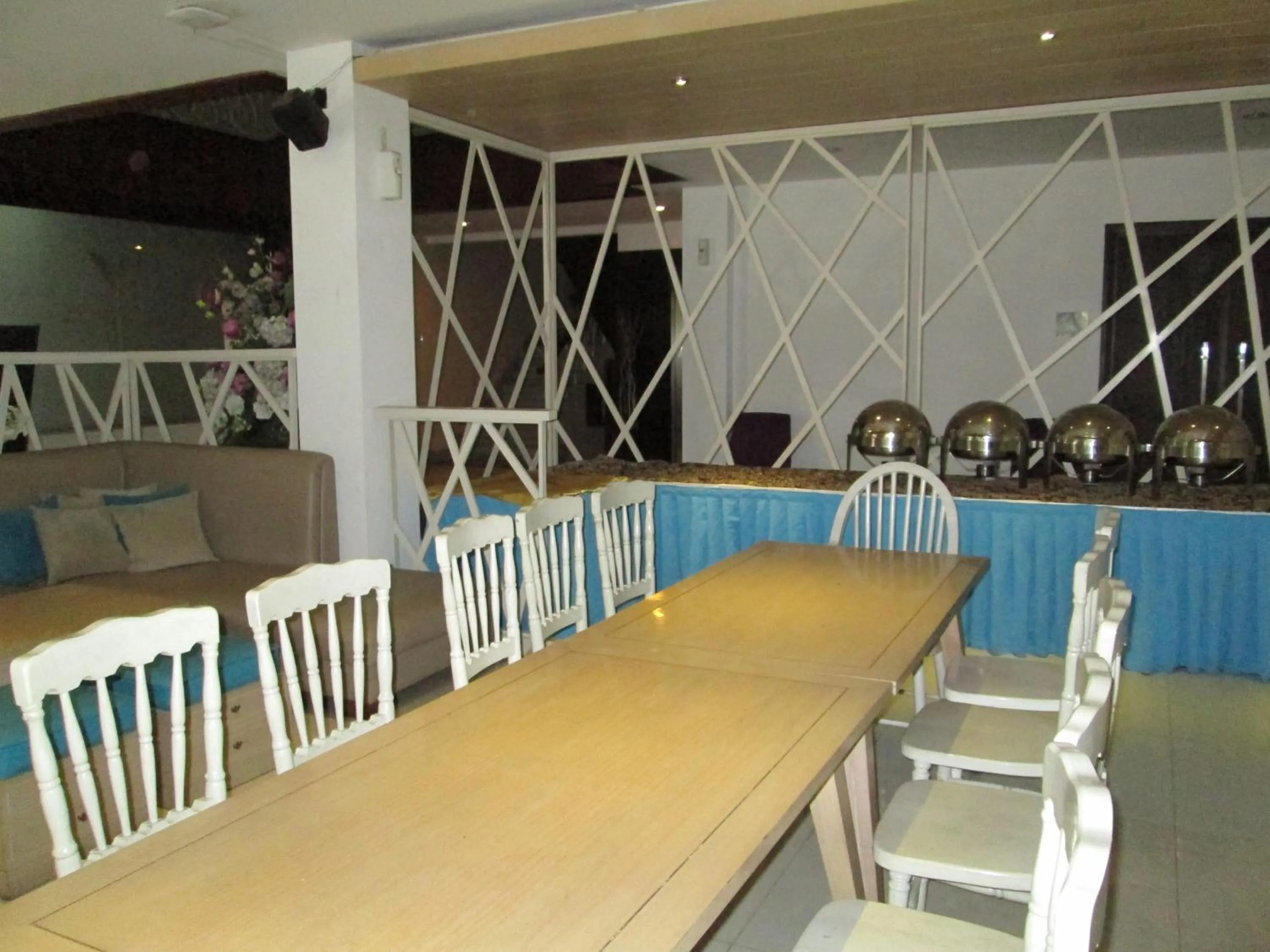 Restaurant/places to eat in Vio Hotel Cimanuk Bandung