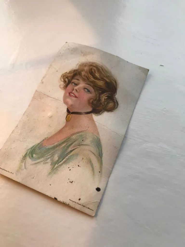 Decorative detail in Matin ja Maijan Majatalo