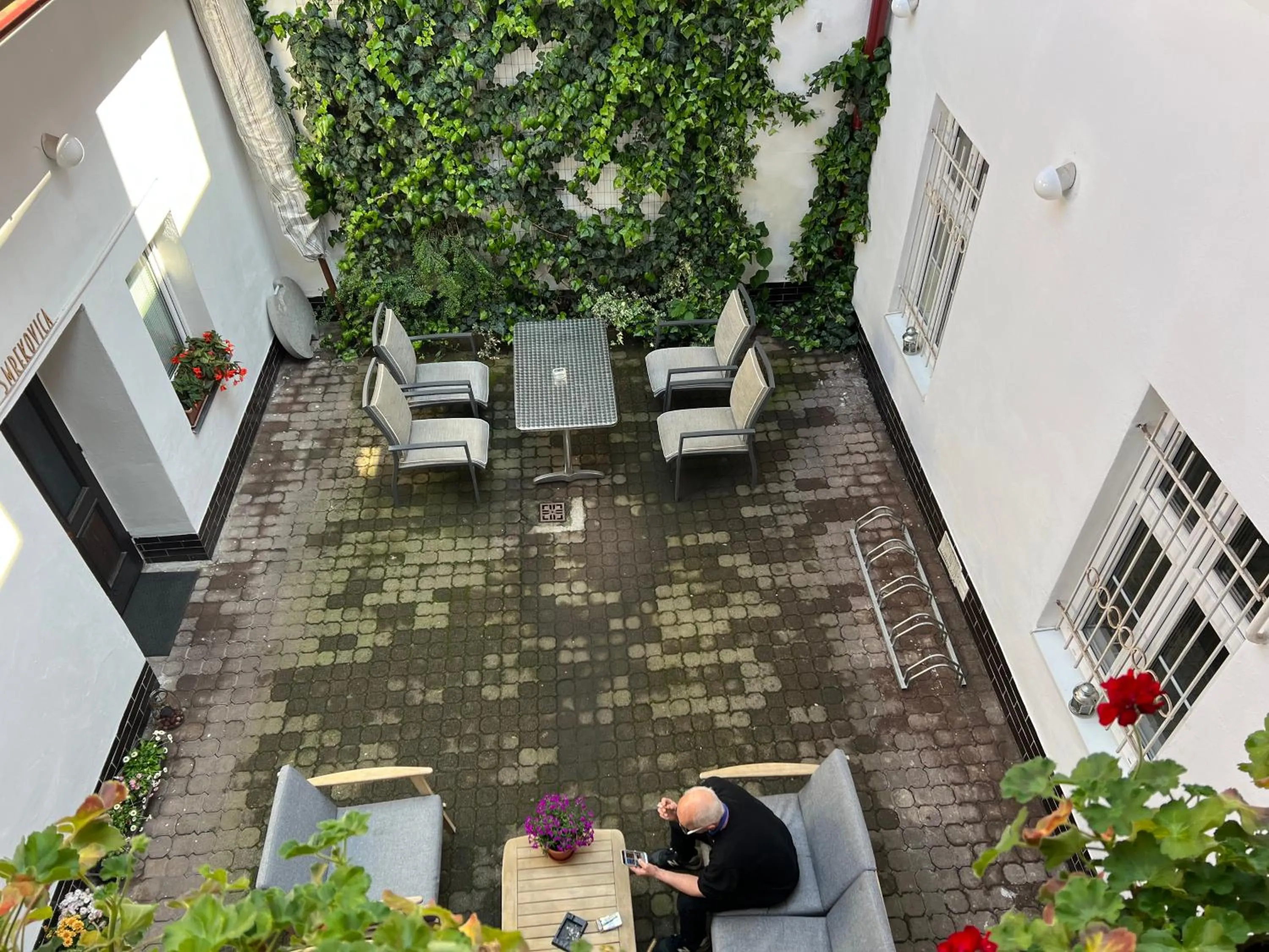 Inner courtyard view in GRAN hostel