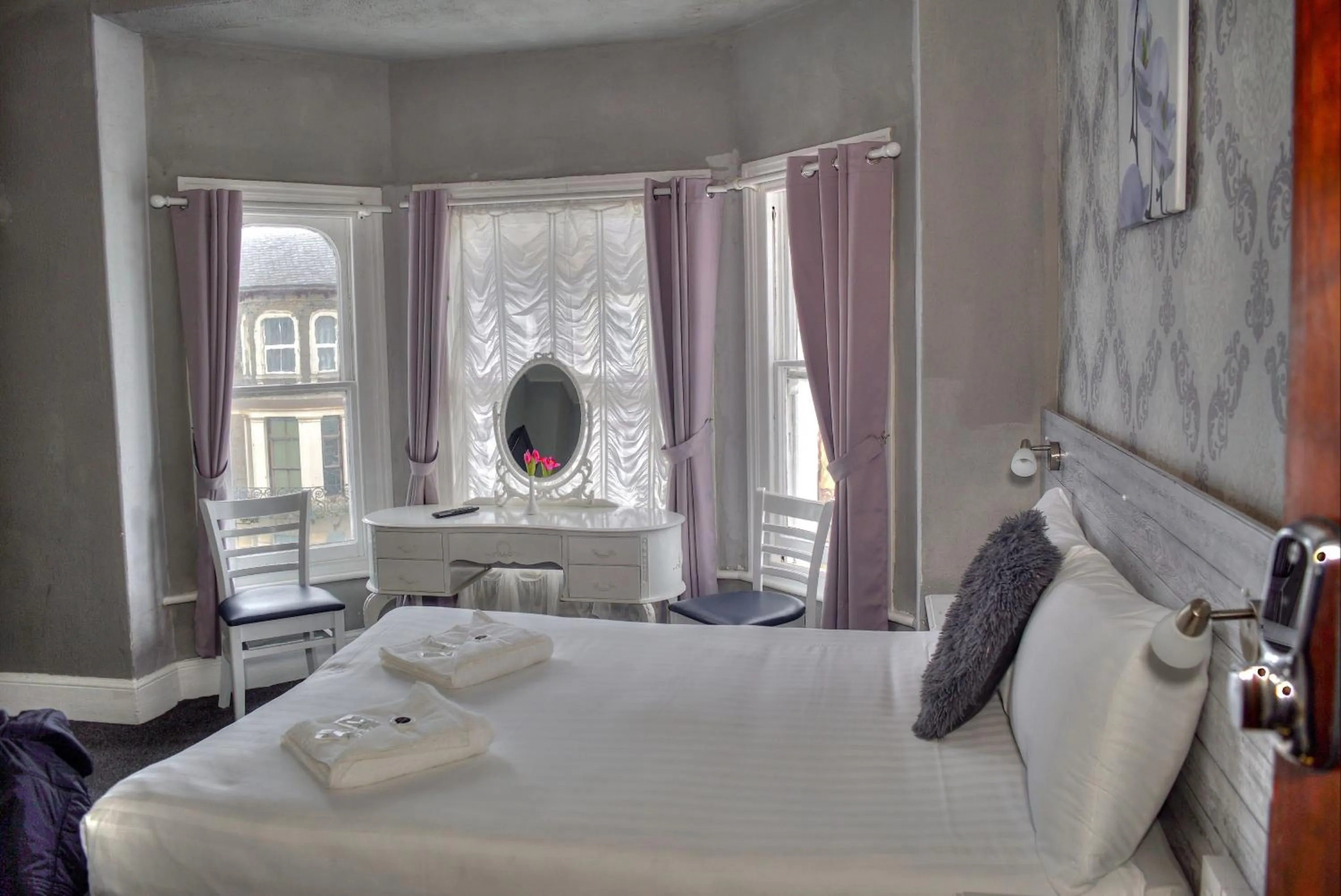 Bedroom, Bed in Villa Rose