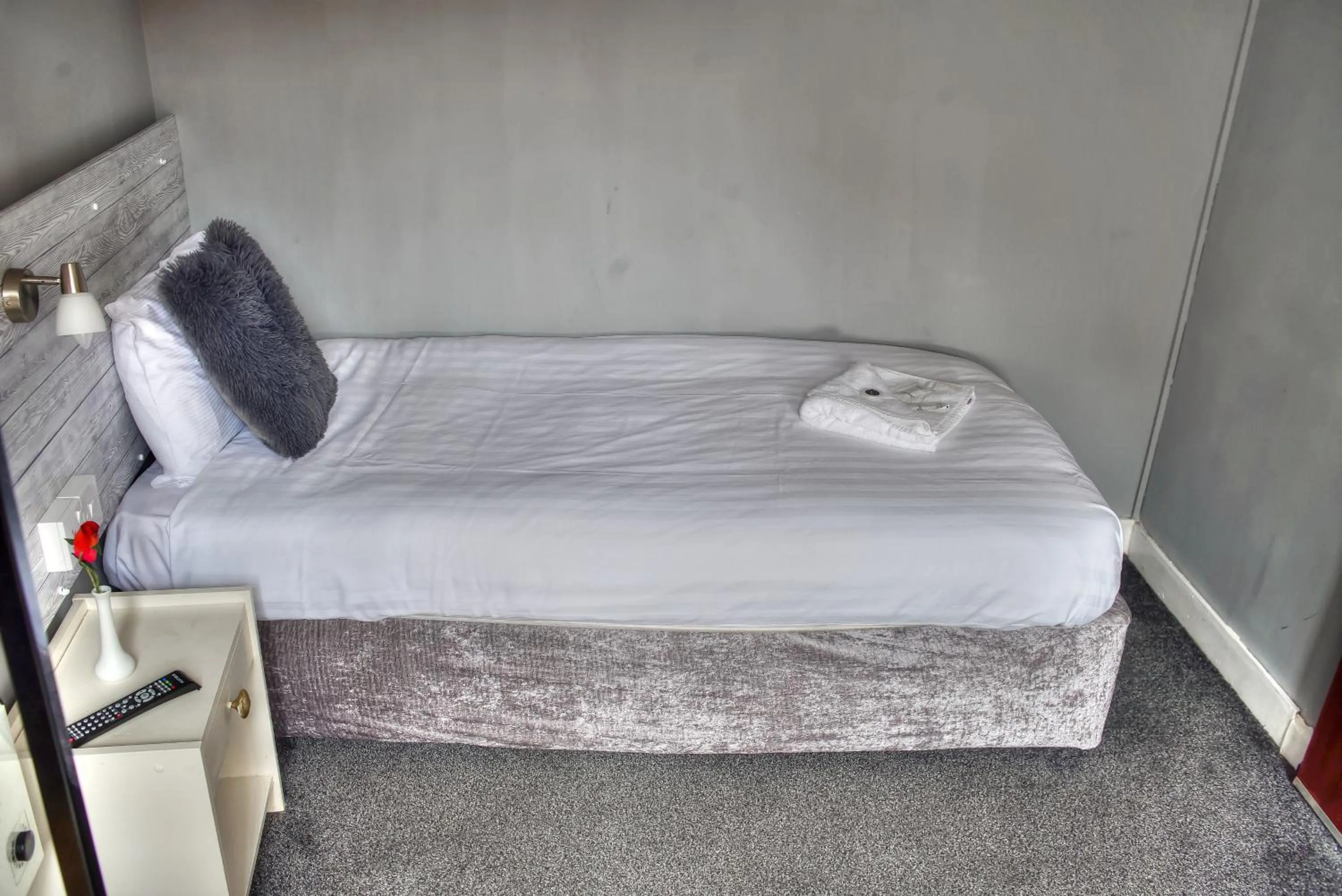 Bedroom, Bed in Villa Rose