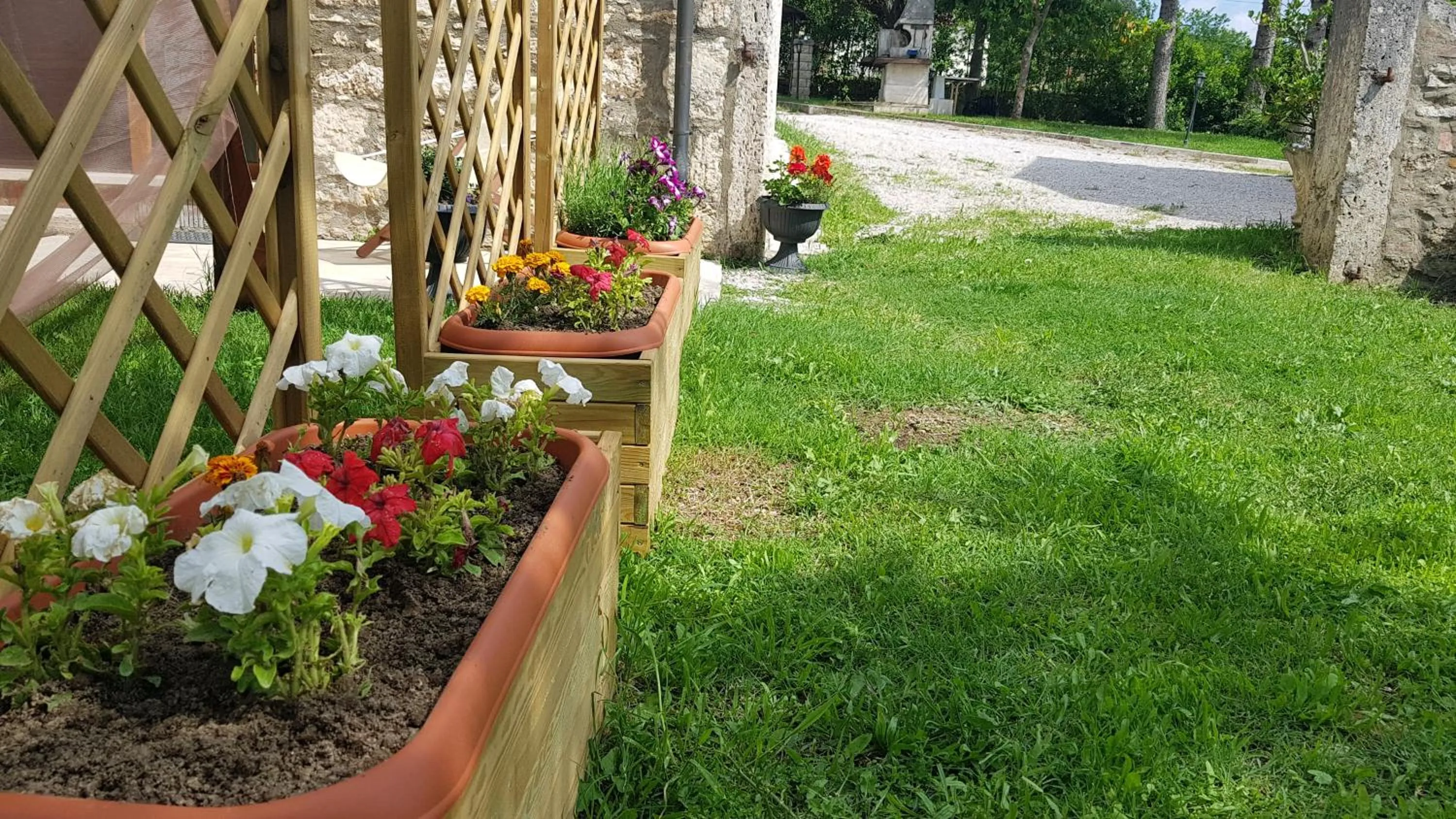 Garden in San Paterno B&B