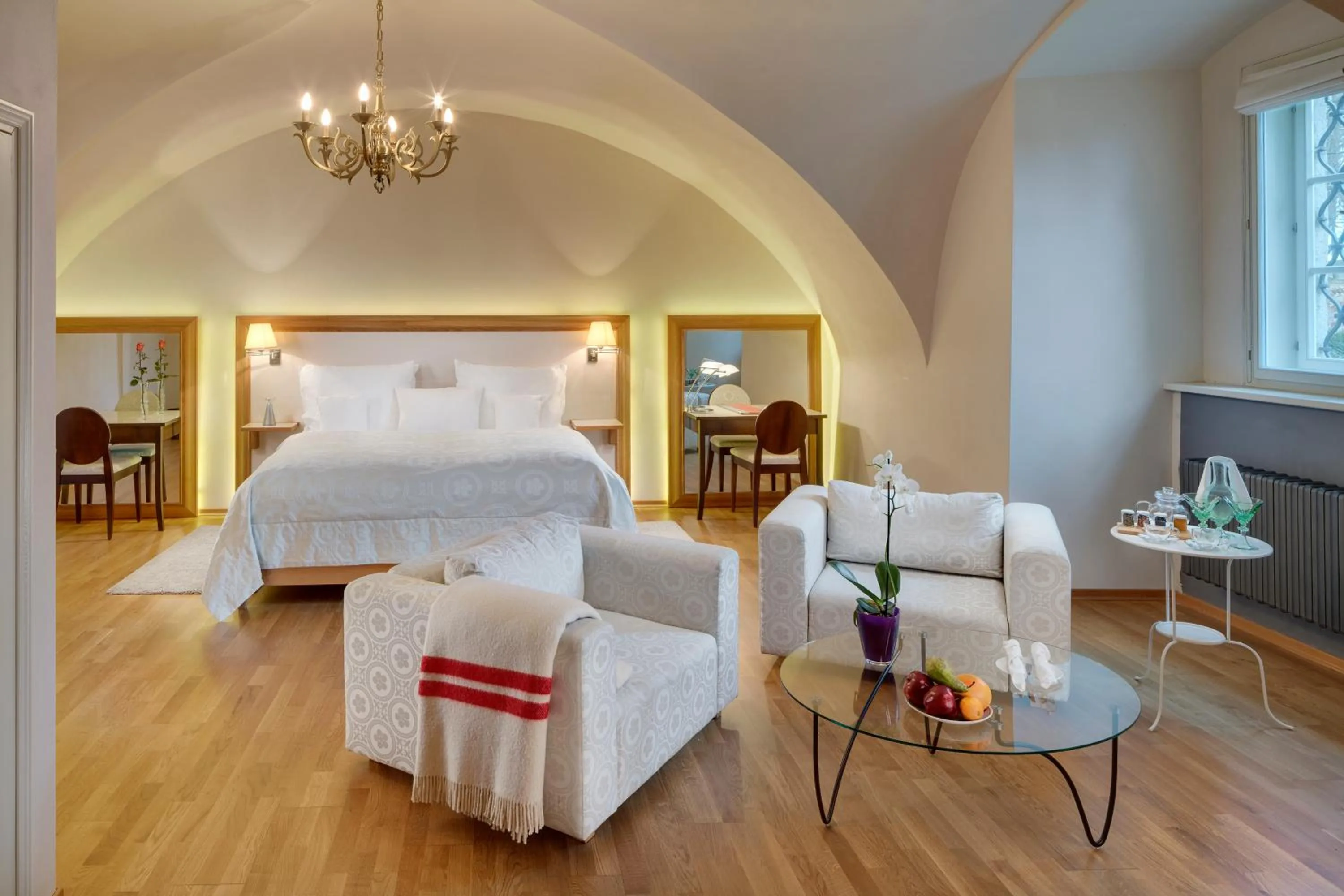 Property building, Bed in Chateau Herálec Boutique Hotel & Spa by L'Occitane