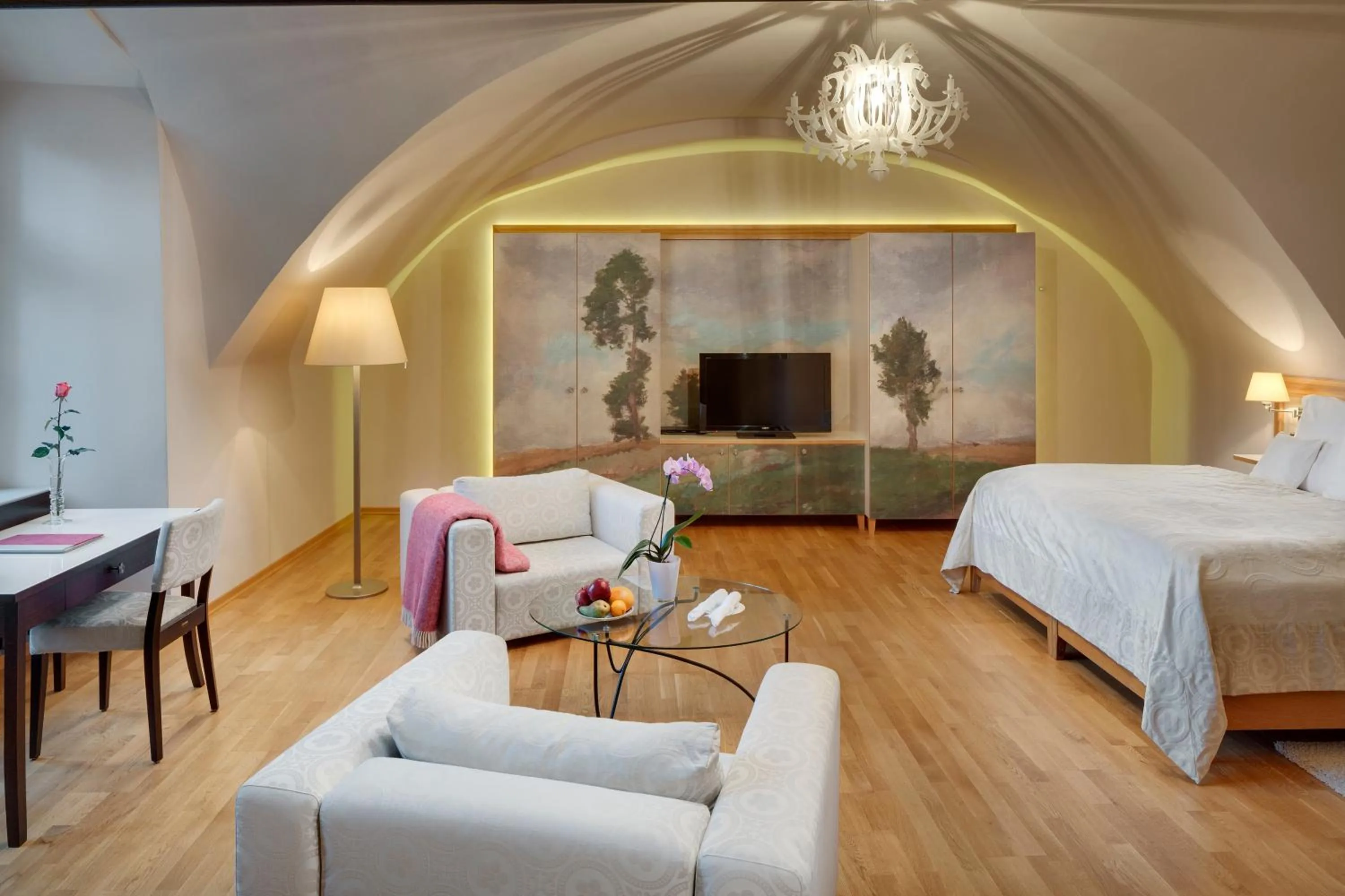 Property building, Bed in Chateau Herálec Boutique Hotel & Spa by L'Occitane