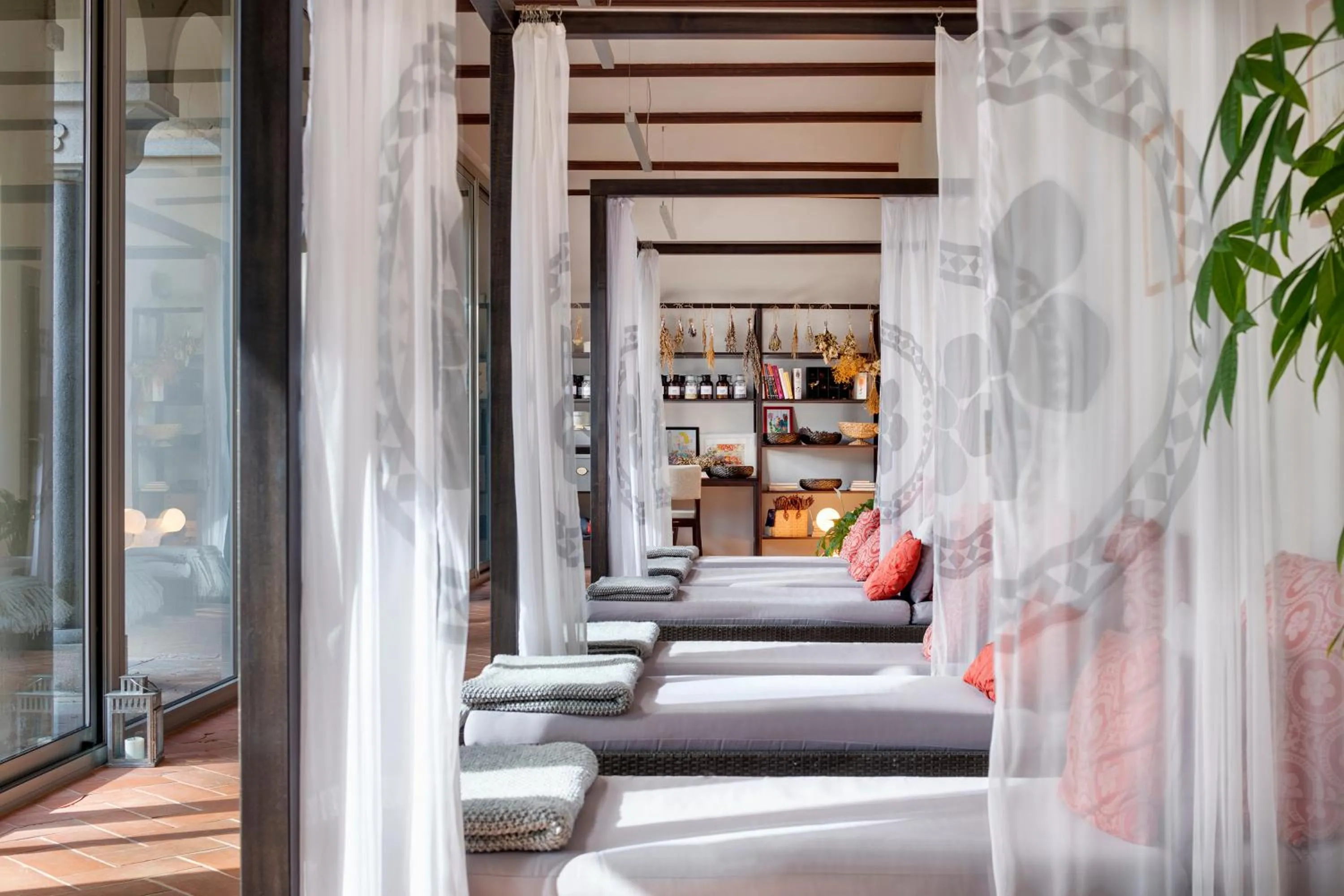 Area and facilities in Chateau Herálec Boutique Hotel & Spa by L'Occitane