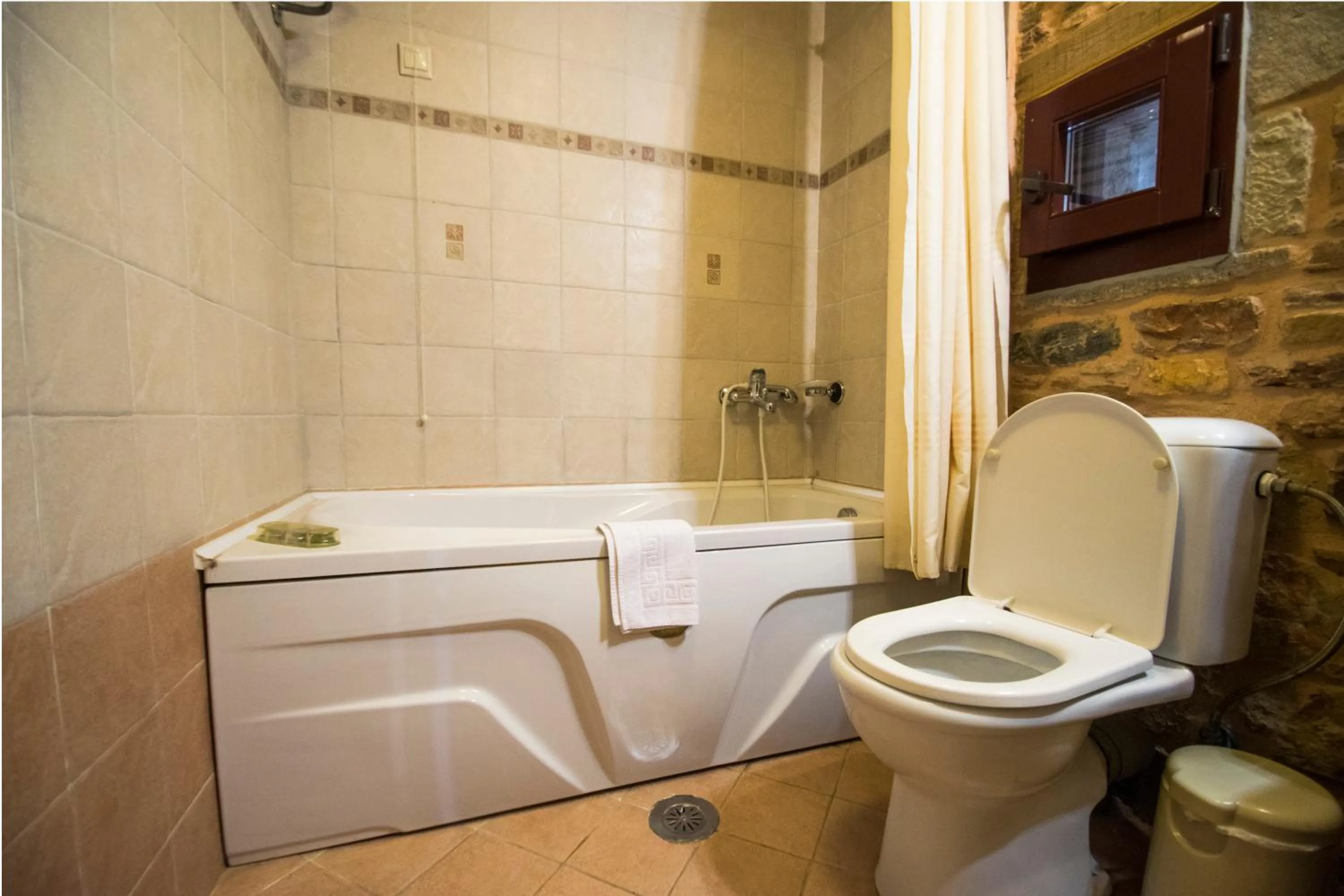 Bathroom in Archontiko Riziko