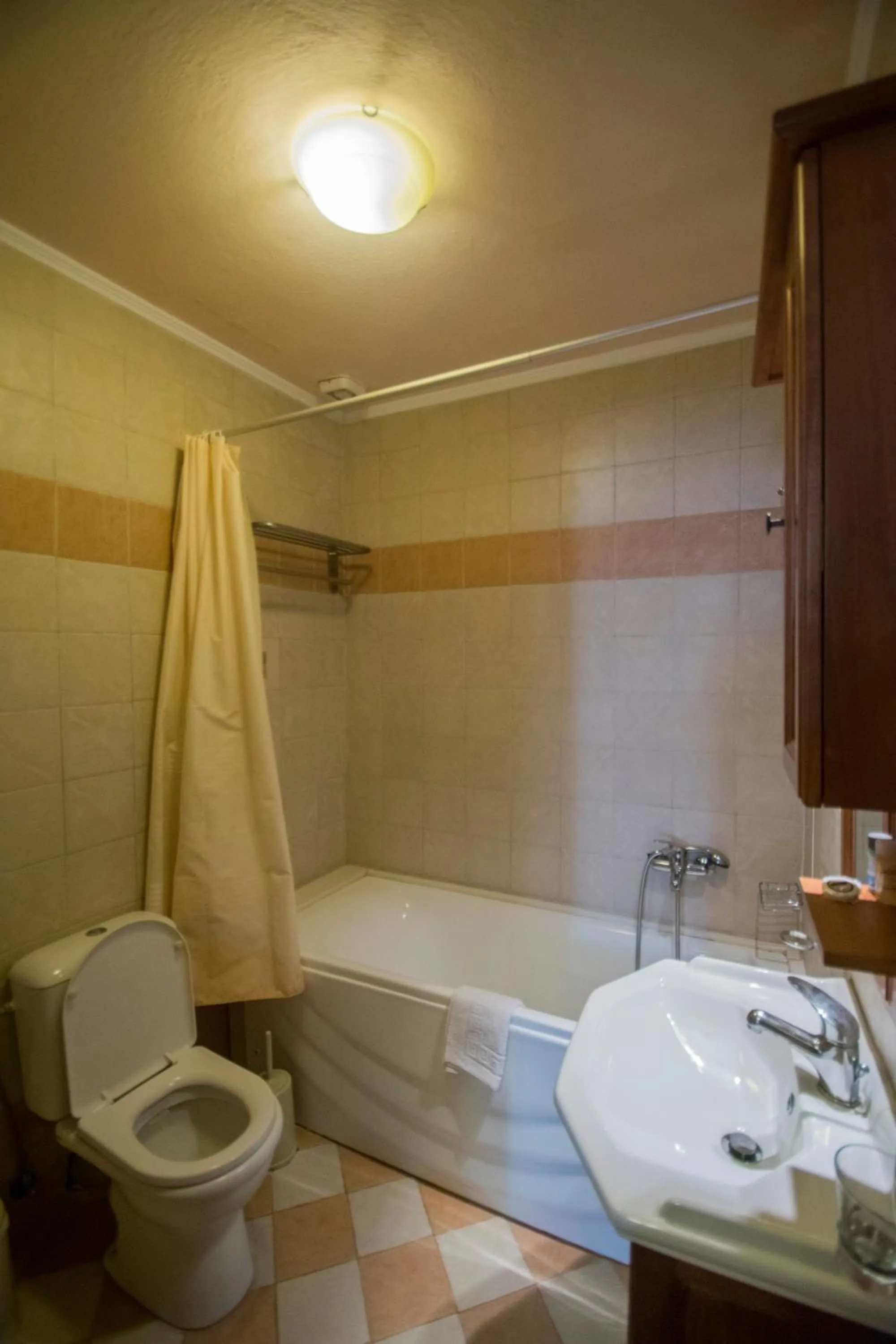 Bathroom in Archontiko Riziko